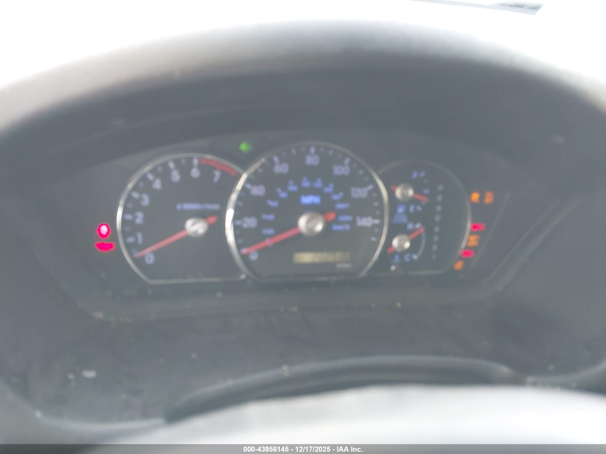 MITSUBISHI ENDEAVOR image 7