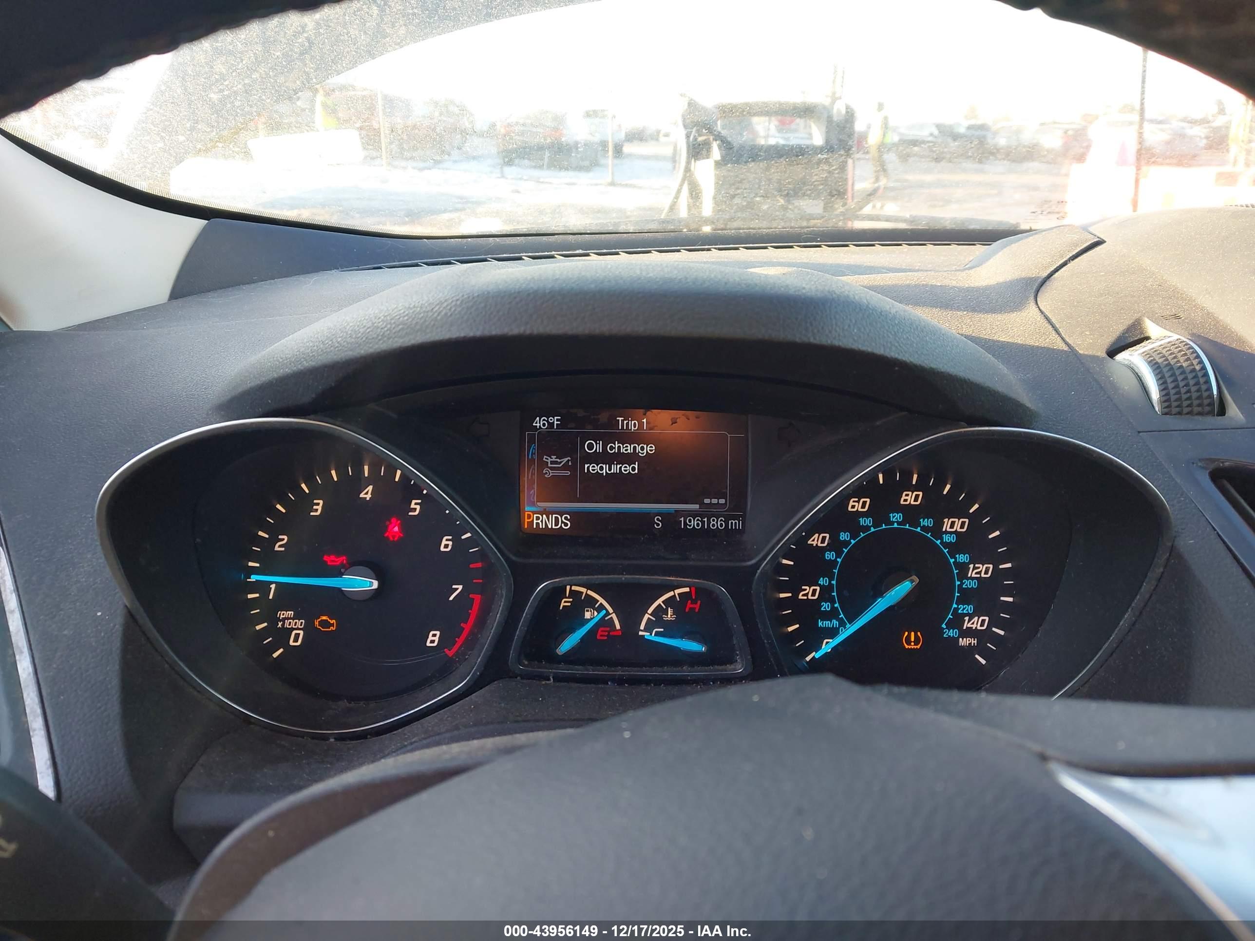 FORD ESCAPE image 7