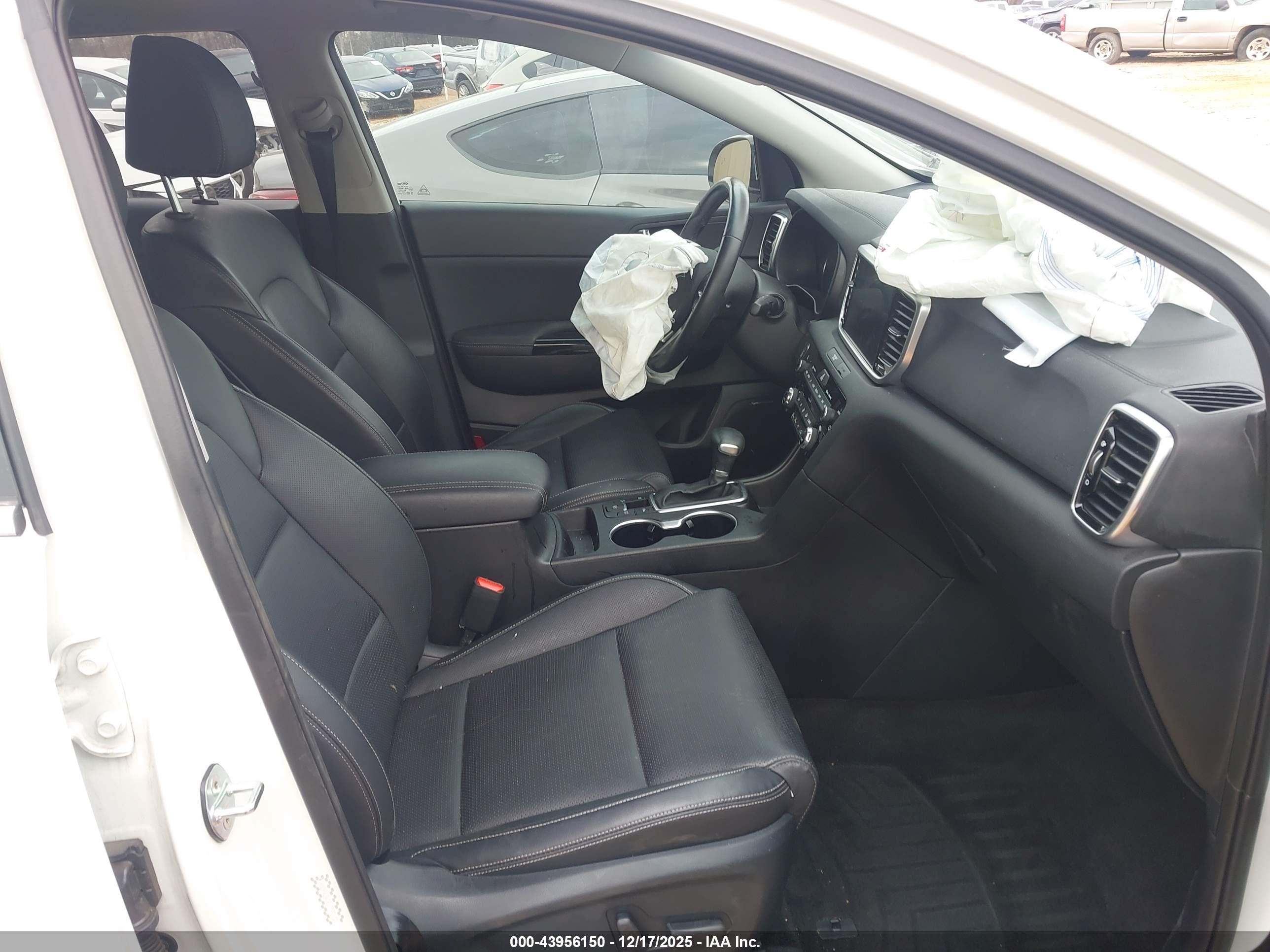KIA SPORTAGE image 5