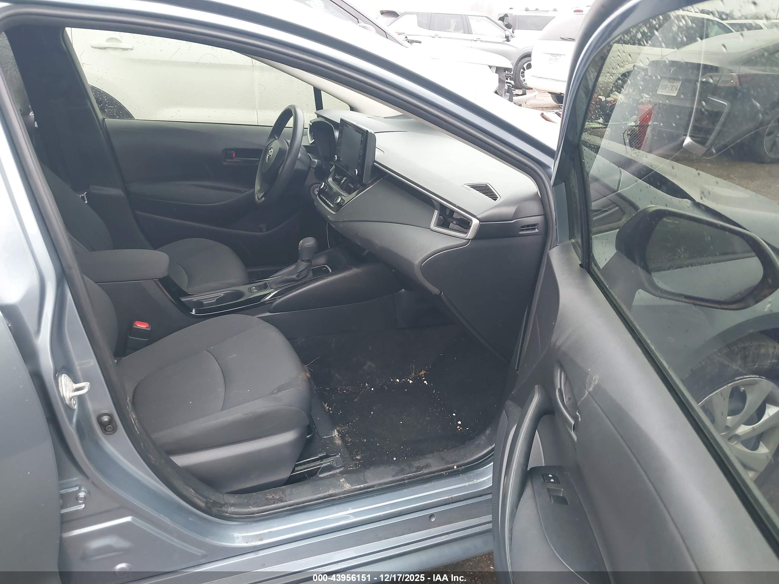 TOYOTA COROLLA image 5