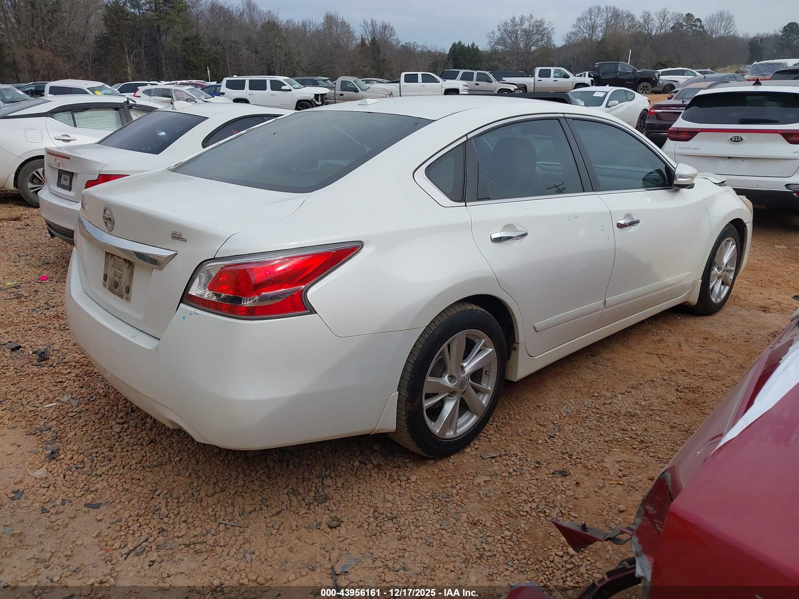 NISSAN ALTIMA image 4