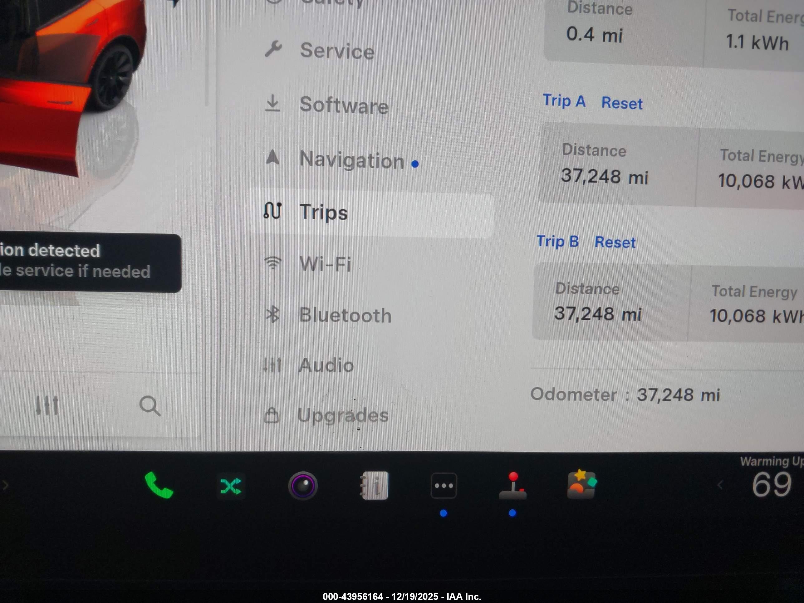 TESLA MODEL image 7