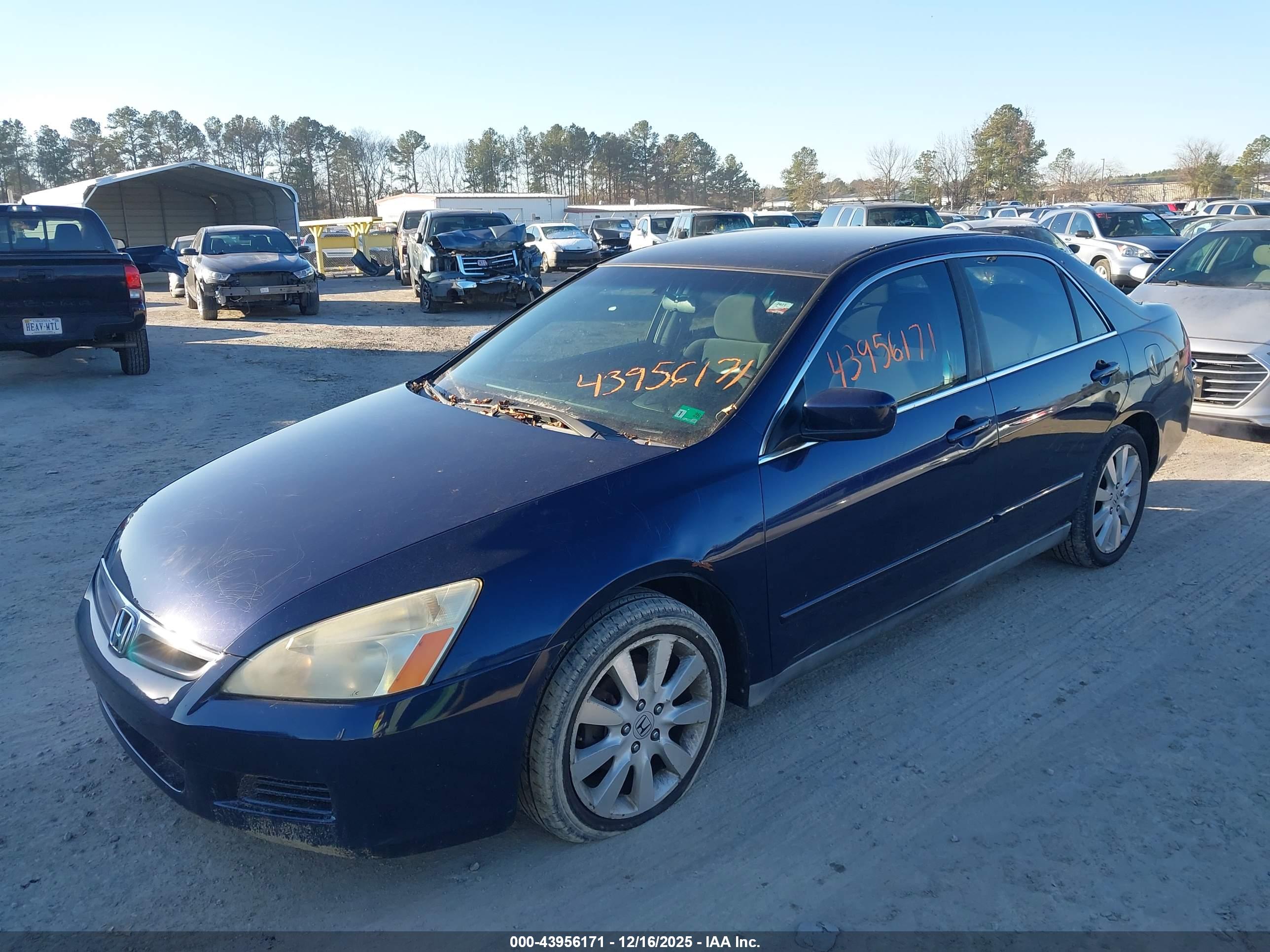 HONDA ACCORD image 2