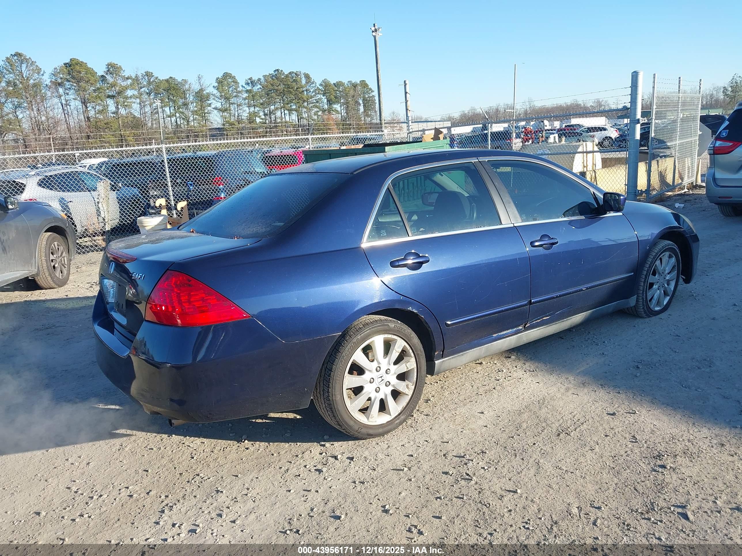 HONDA ACCORD image 4