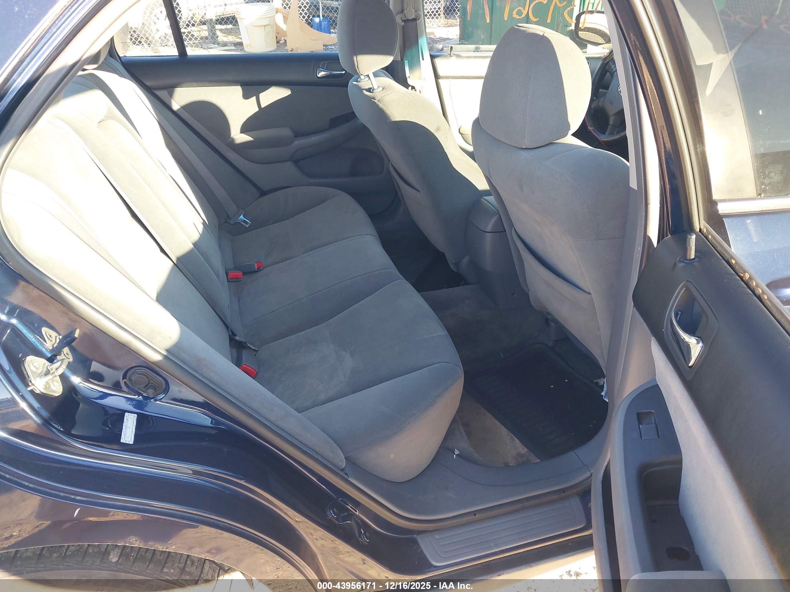 HONDA ACCORD image 8