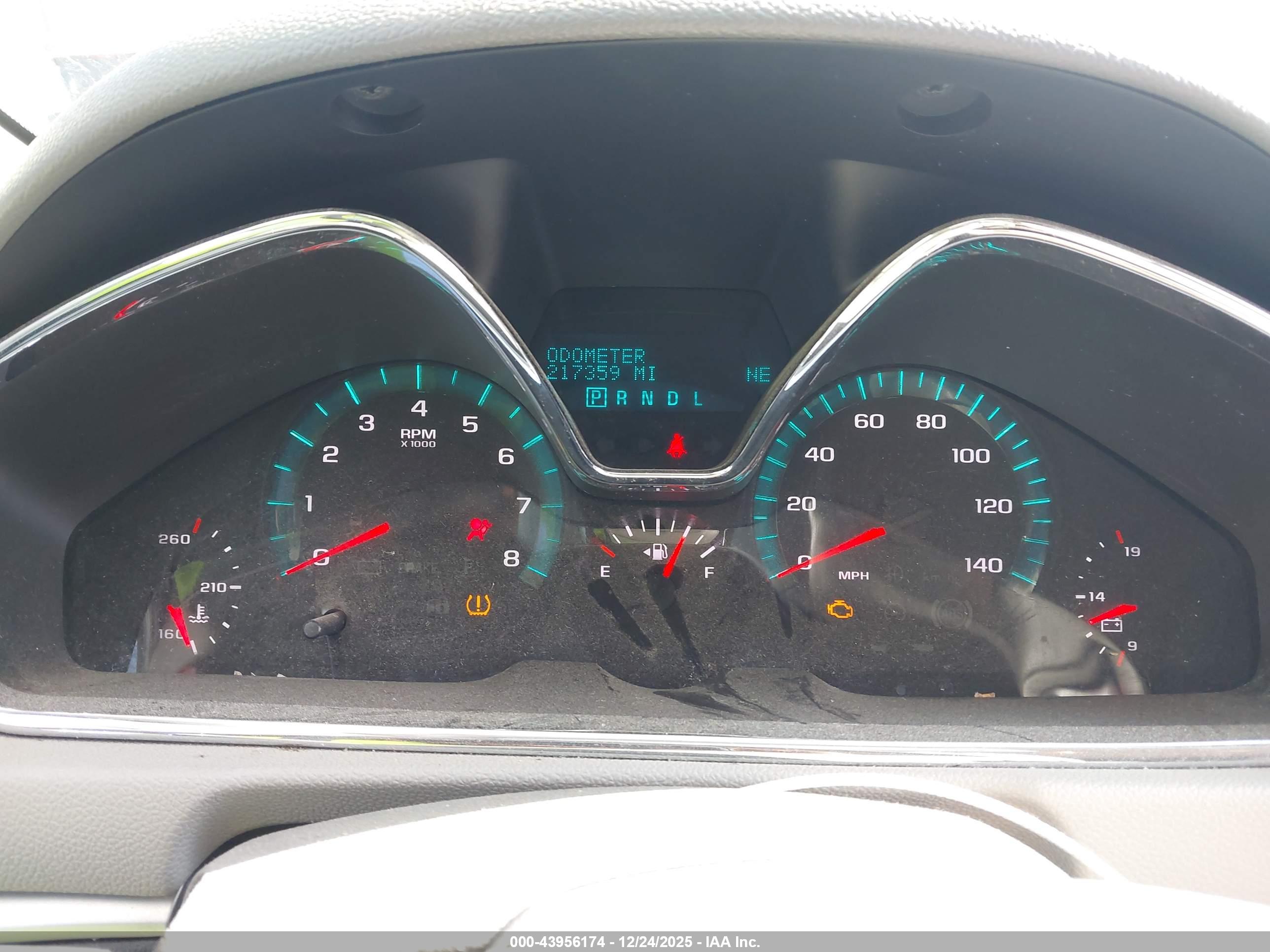 CHEVROLET TRAVERSE image 7