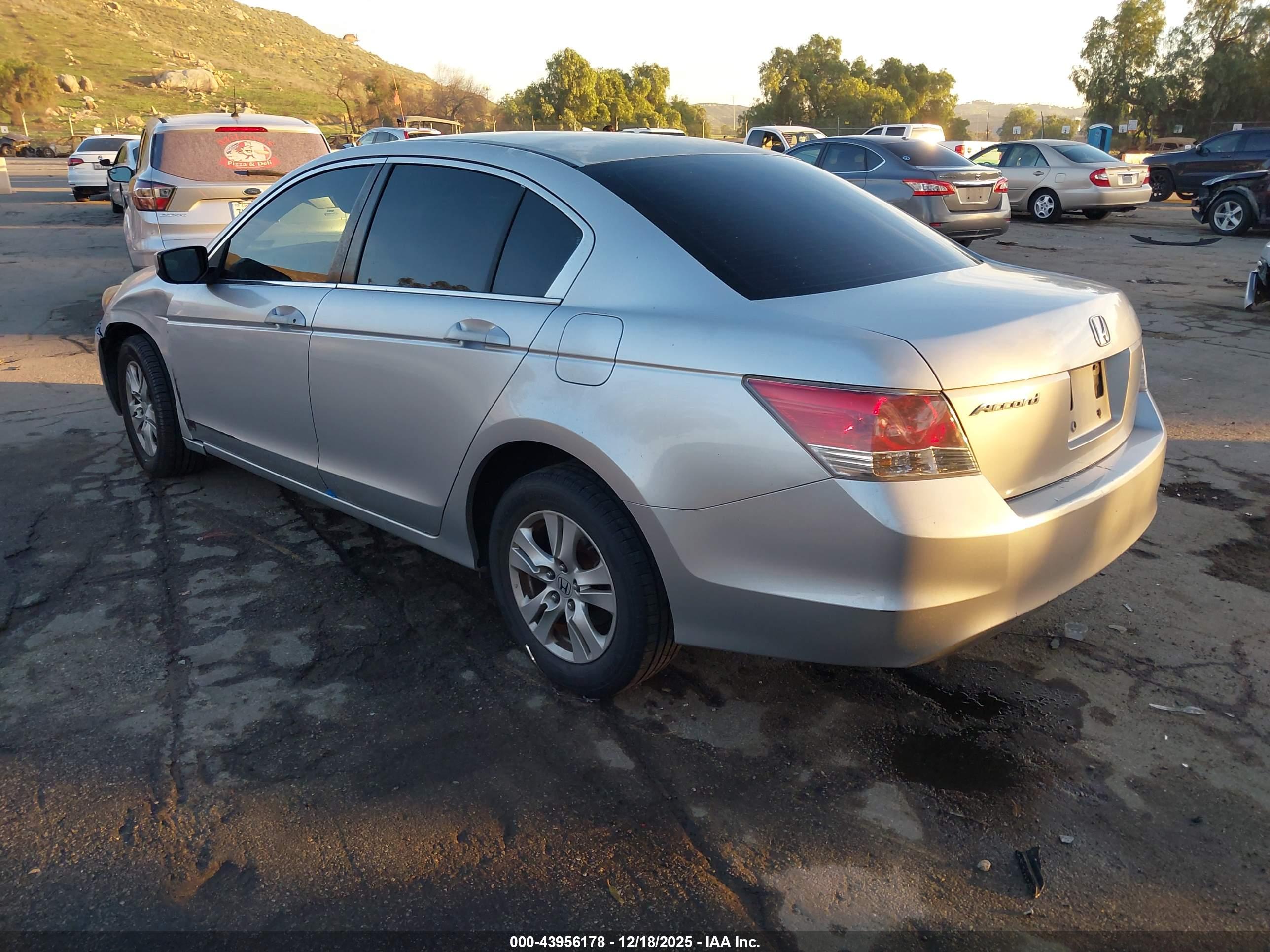 HONDA ACCORD image 3