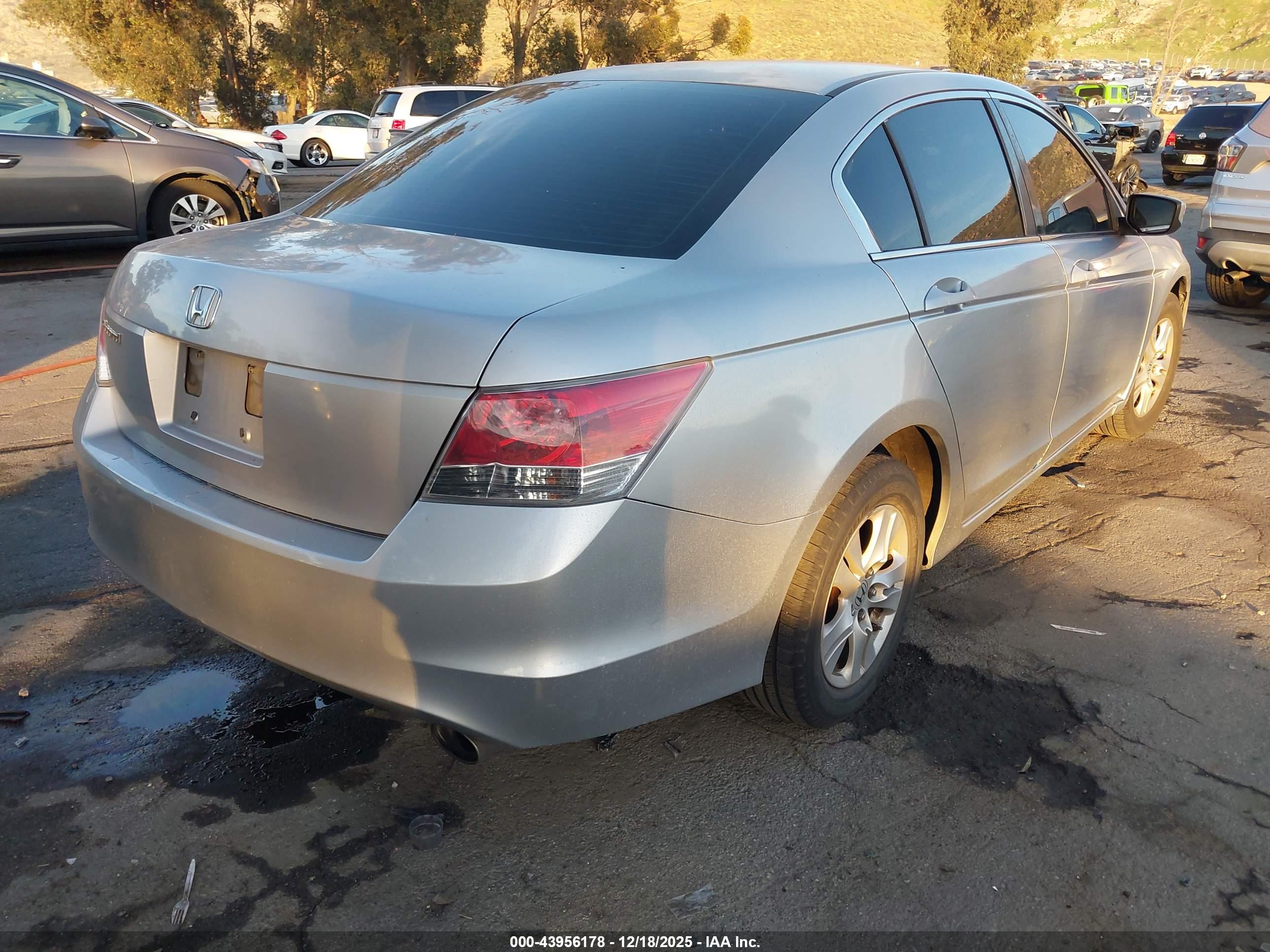 HONDA ACCORD image 4