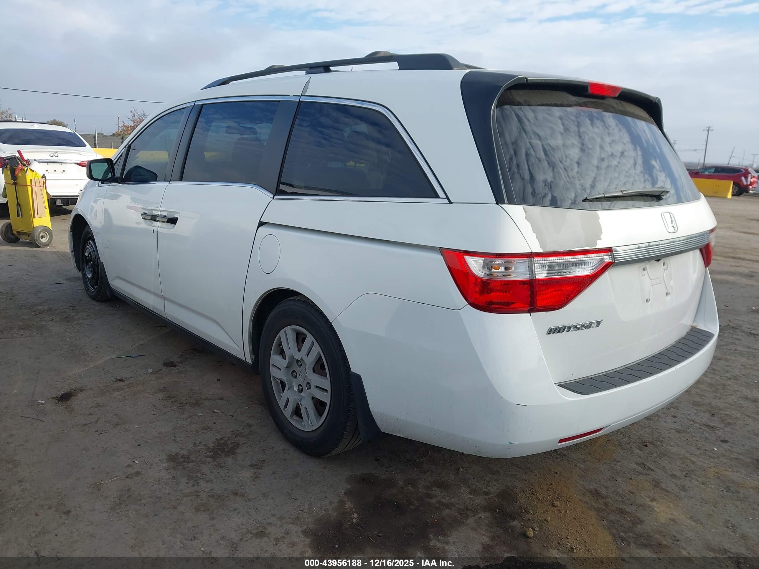 HONDA ODYSSEY image 3