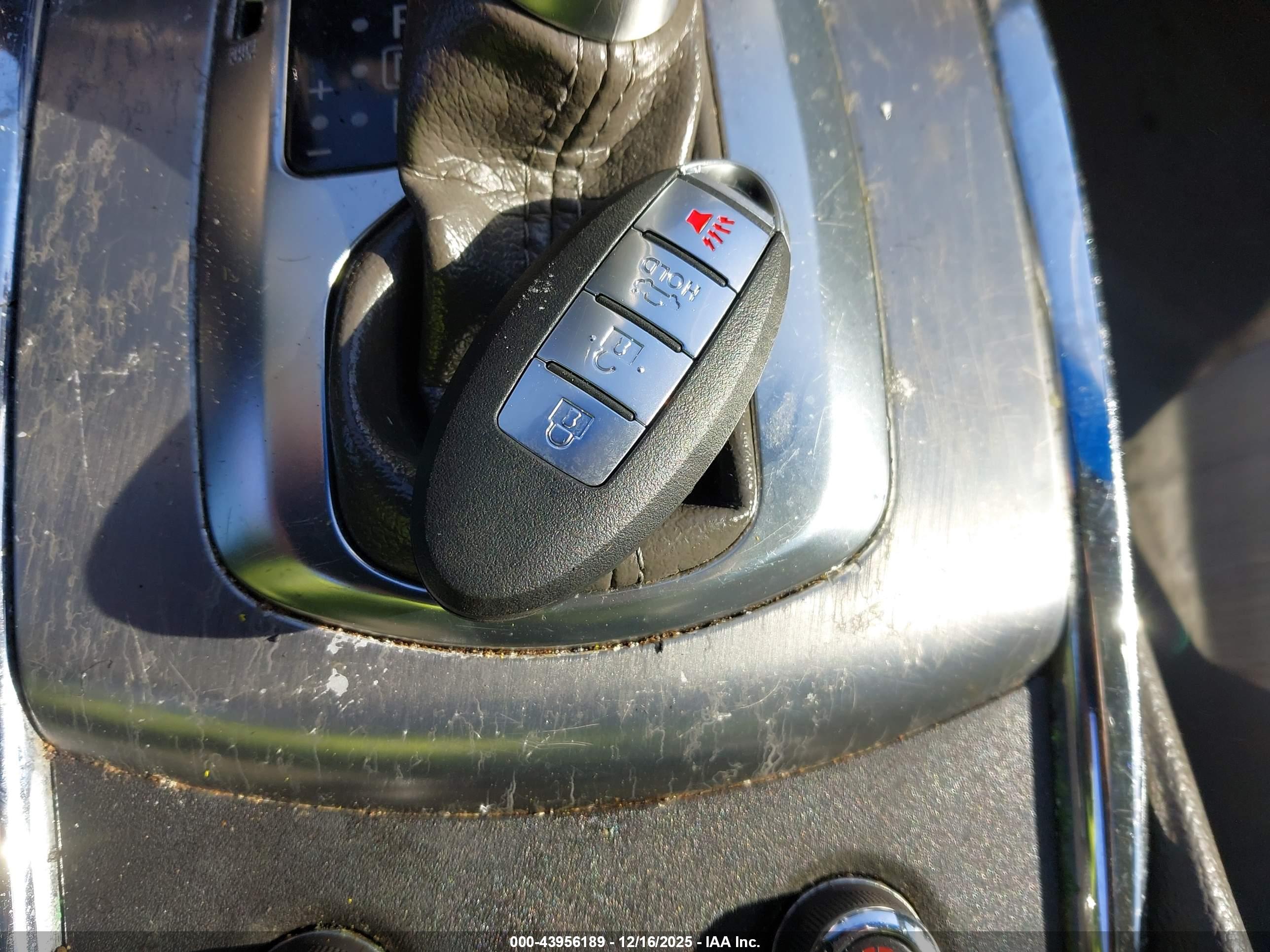 INFINITI G37 image 11