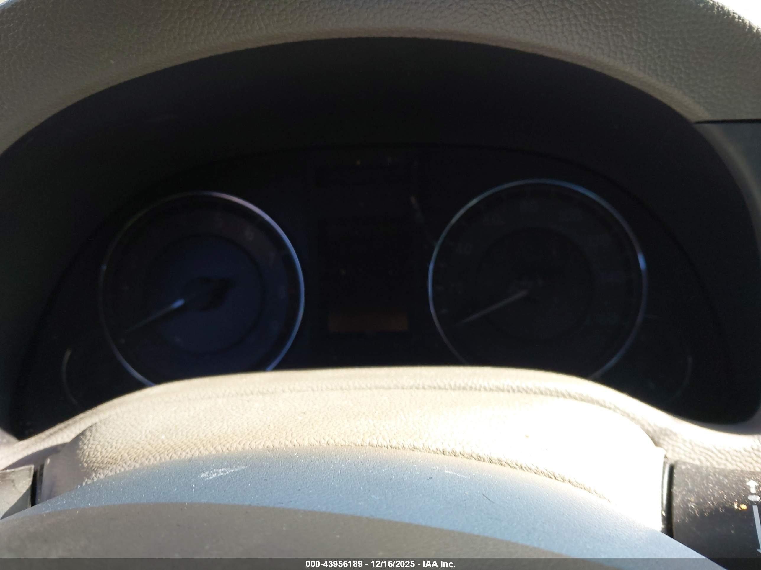 INFINITI G37 image 7