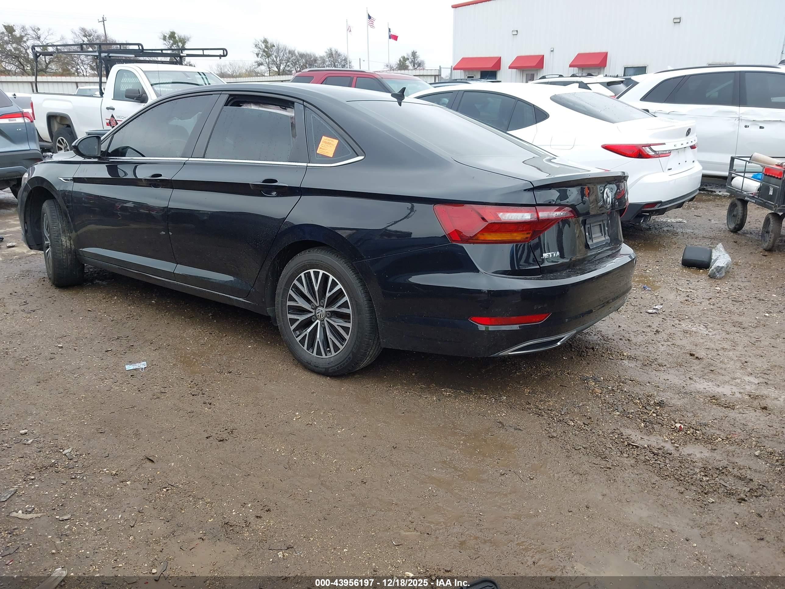 VOLKSWAGEN JETTA image 3