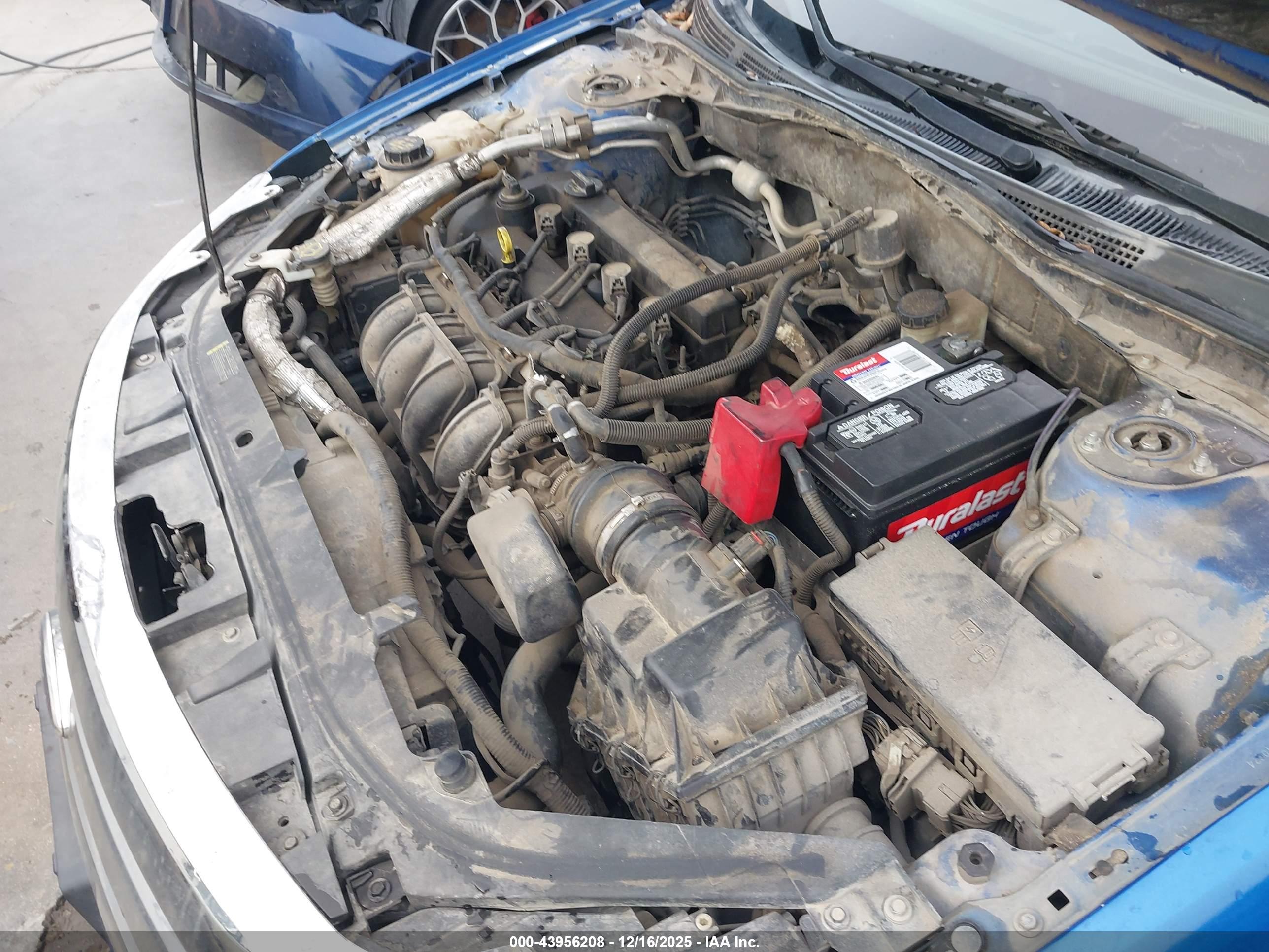 FORD FUSION image 10