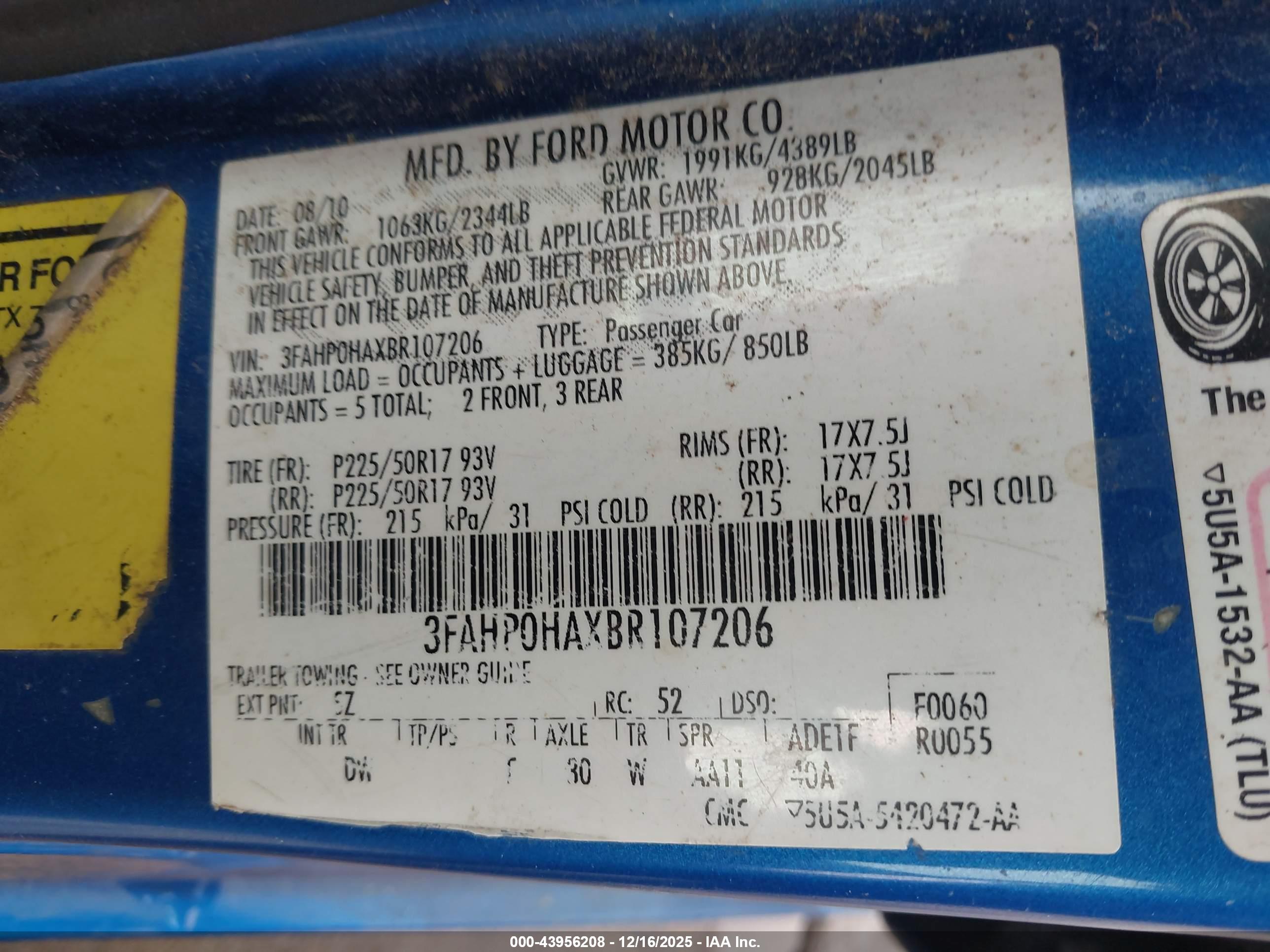 FORD FUSION image 9