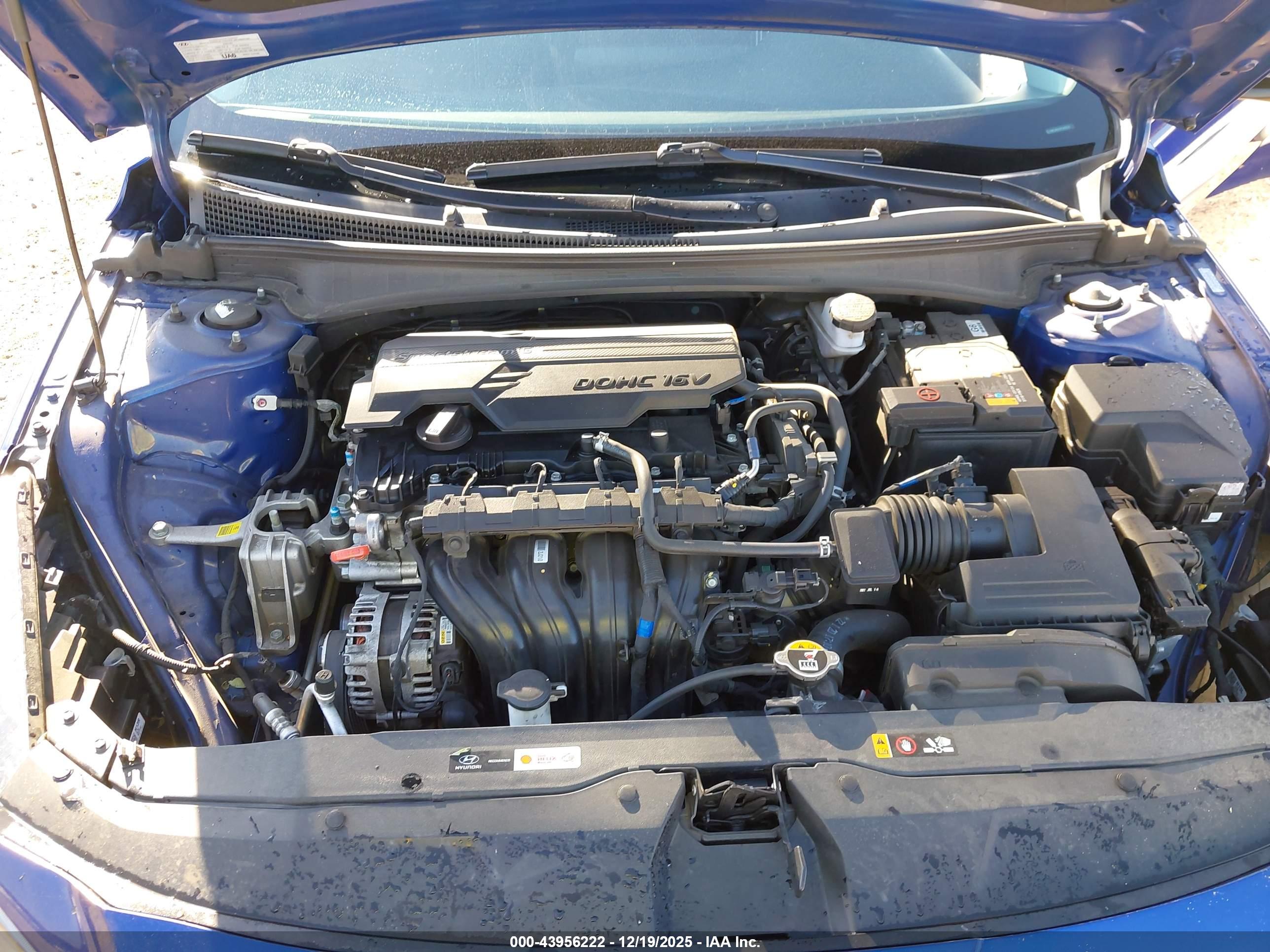 HYUNDAI ELANTRA image 10