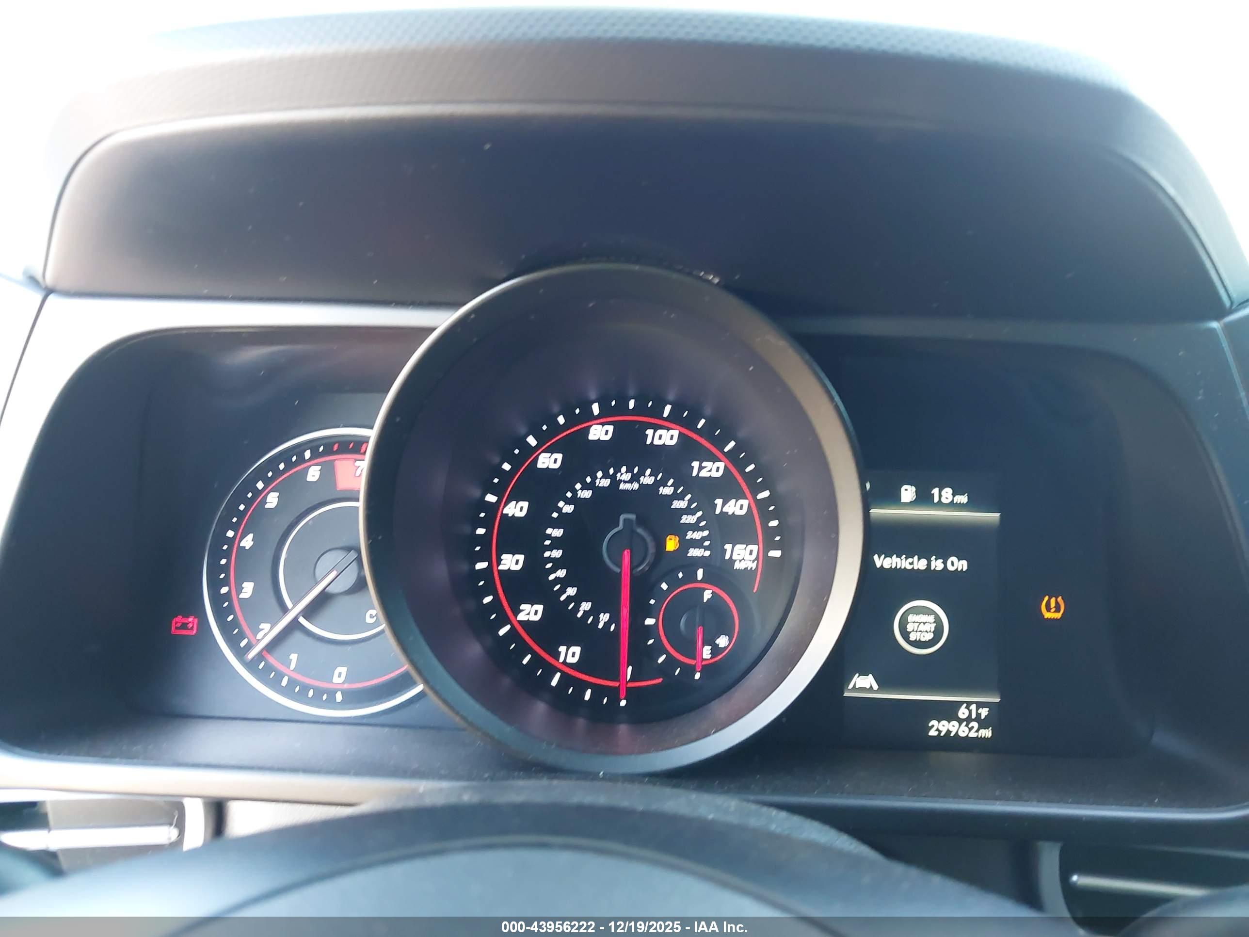HYUNDAI ELANTRA image 7