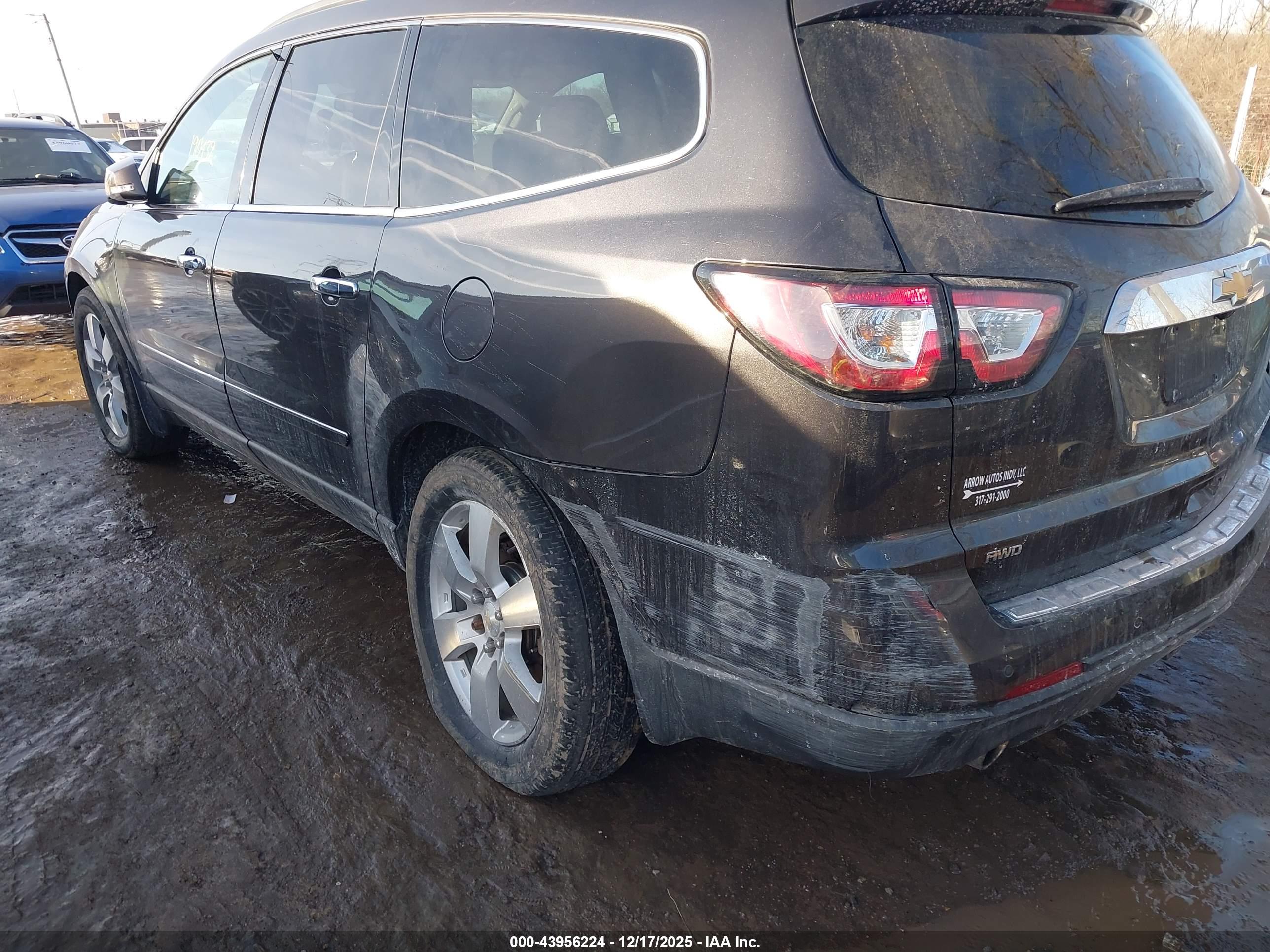 CHEVROLET TRAVERSE image 6