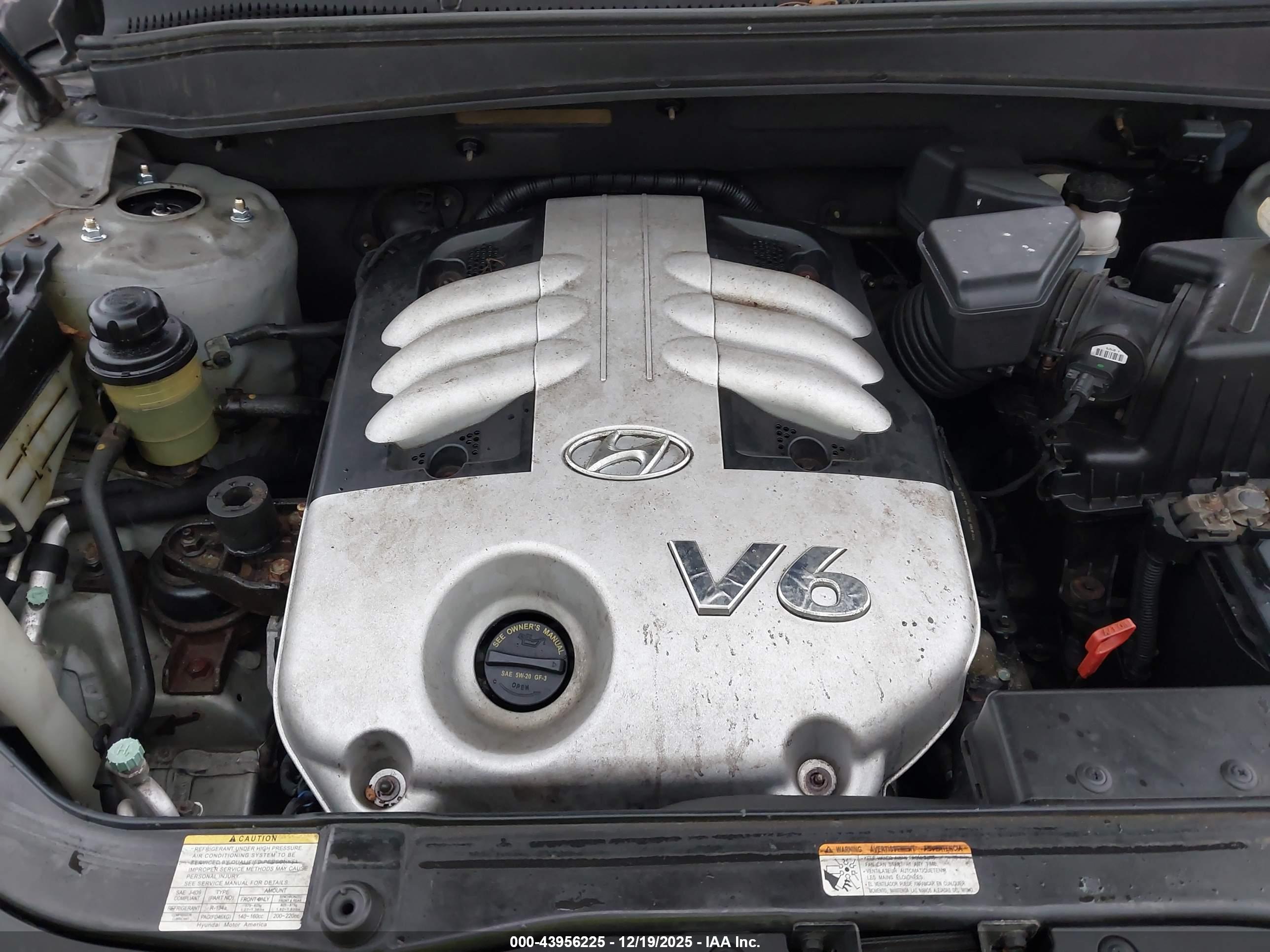 HYUNDAI SANTA image 10