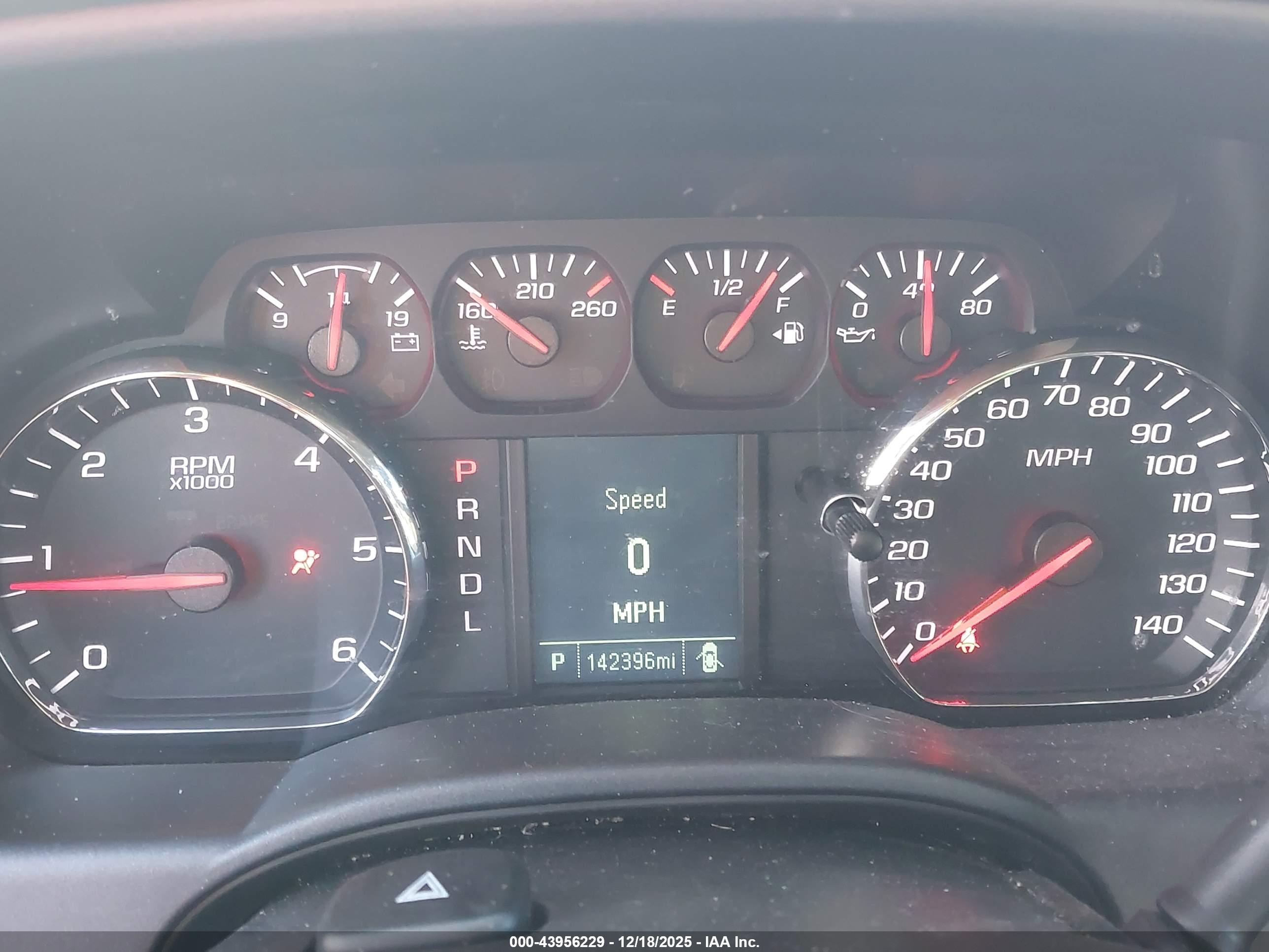CHEVROLET SILVERADO image 7