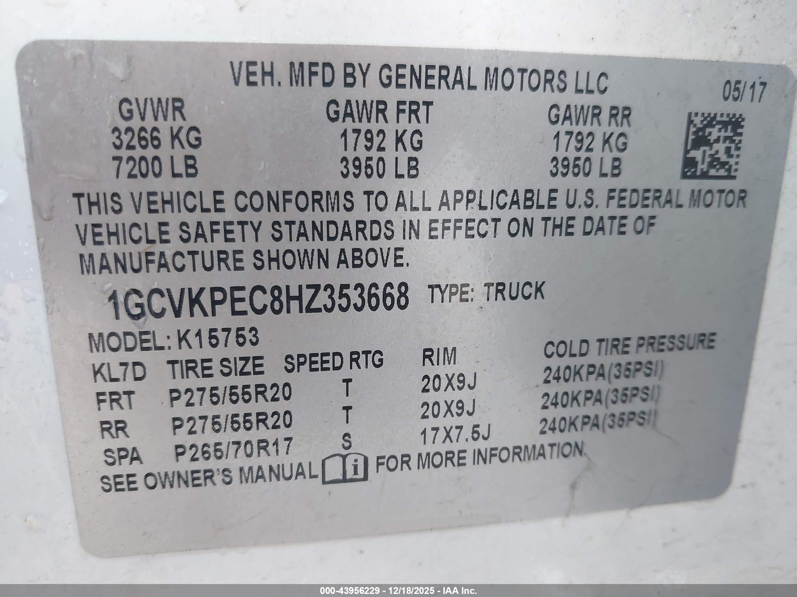 CHEVROLET SILVERADO image 9
