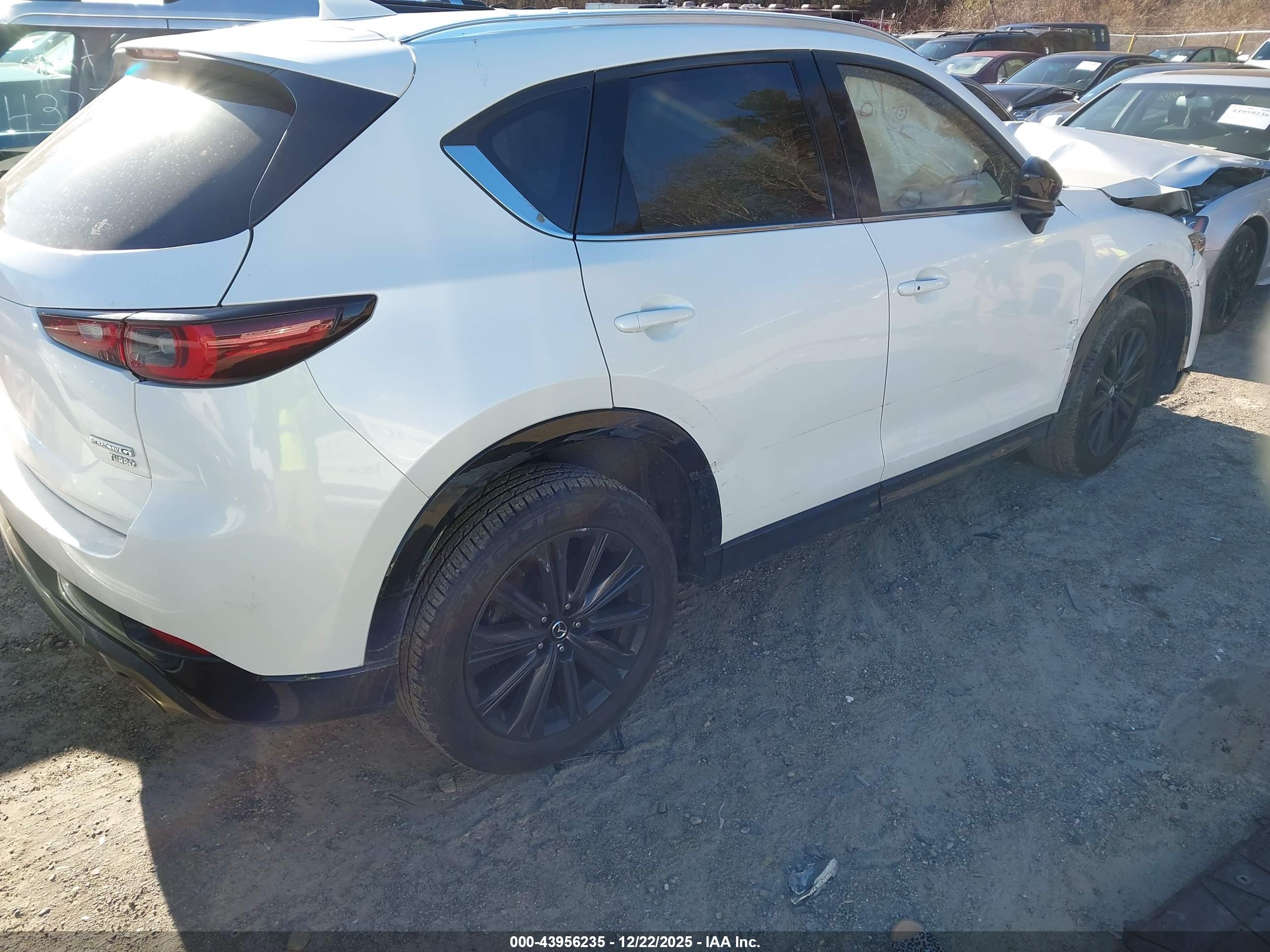 MAZDA CX-5 image 4