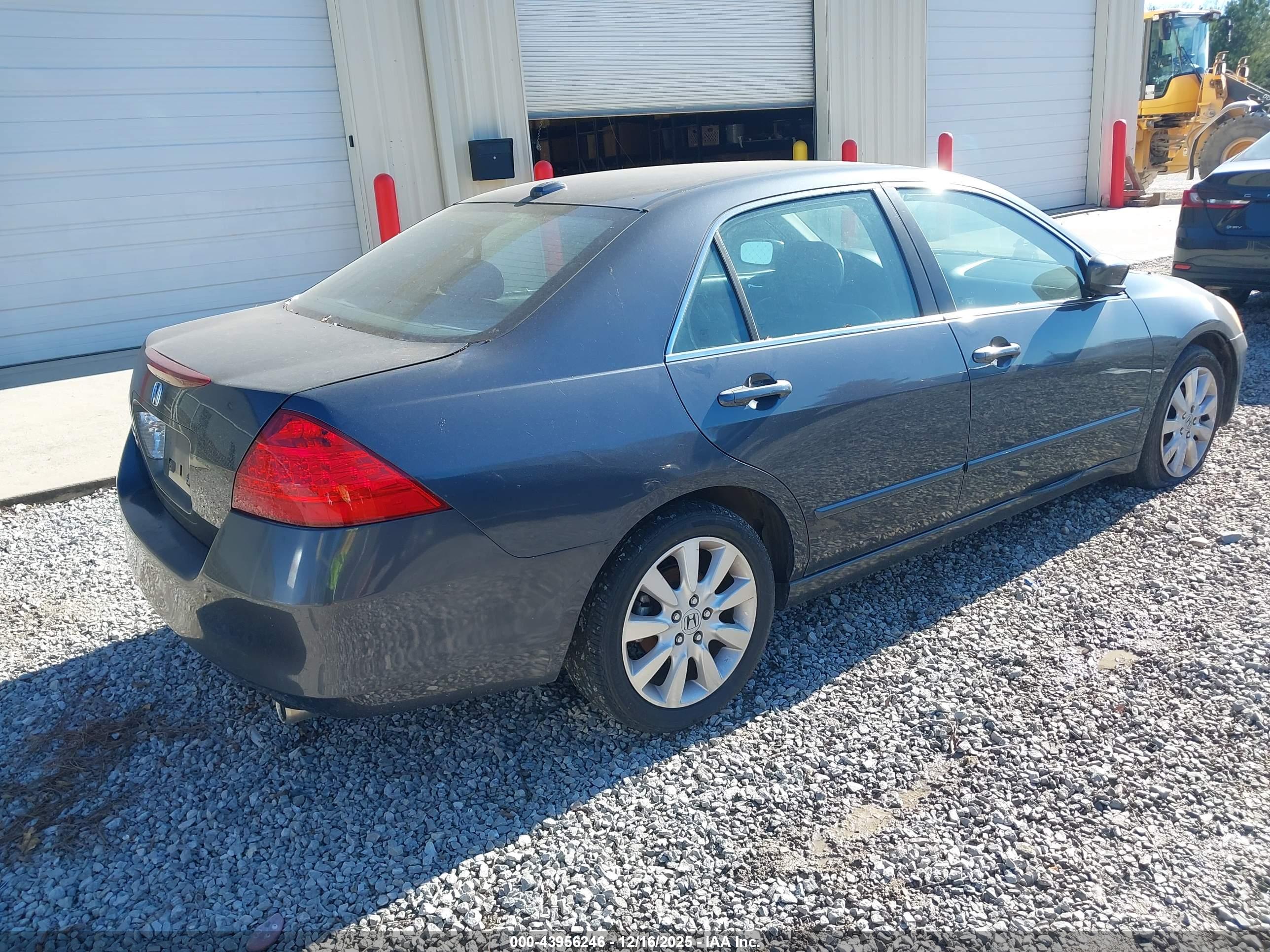 HONDA ACCORD image 4
