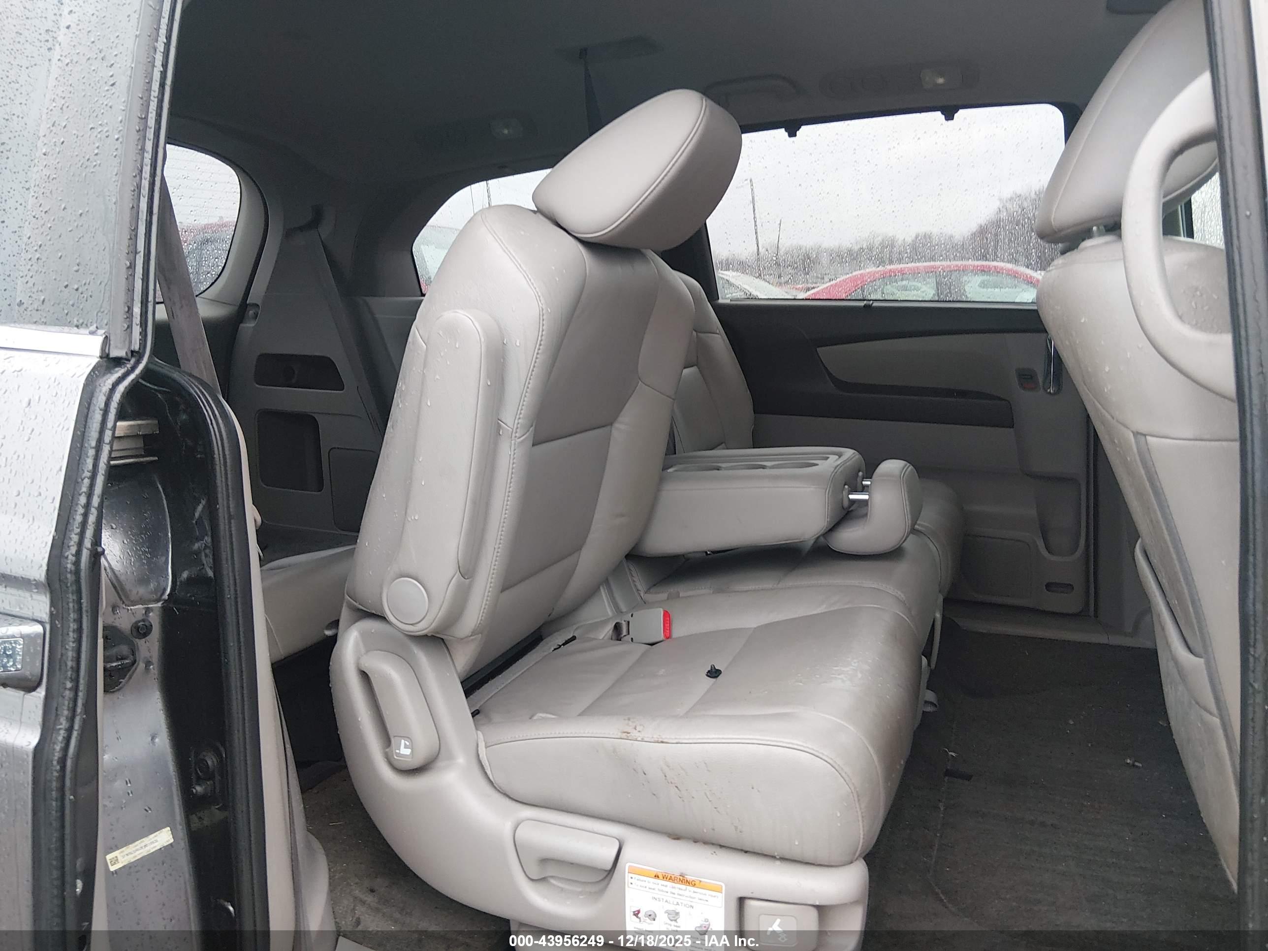 HONDA ODYSSEY image 8