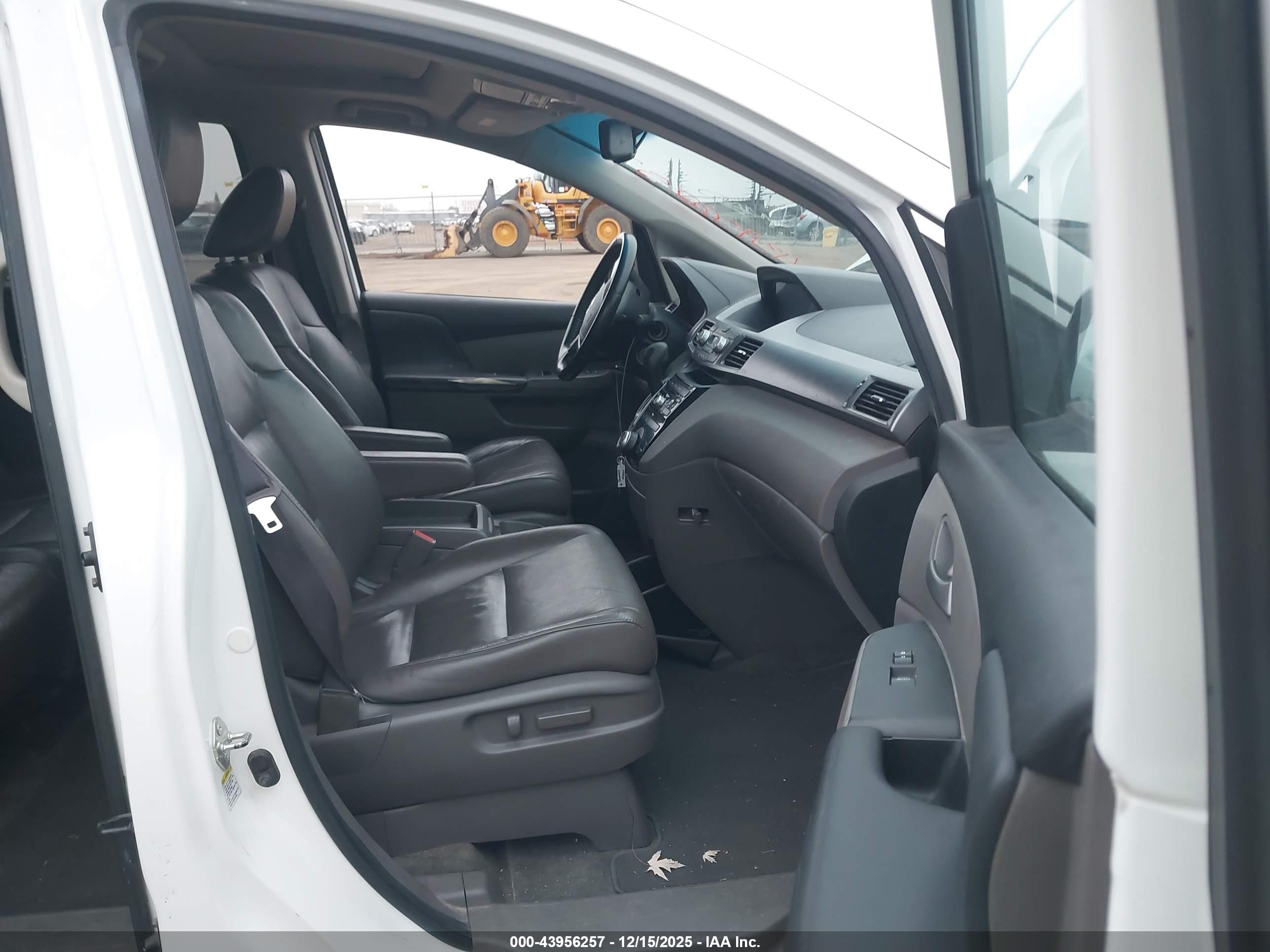 HONDA ODYSSEY image 5