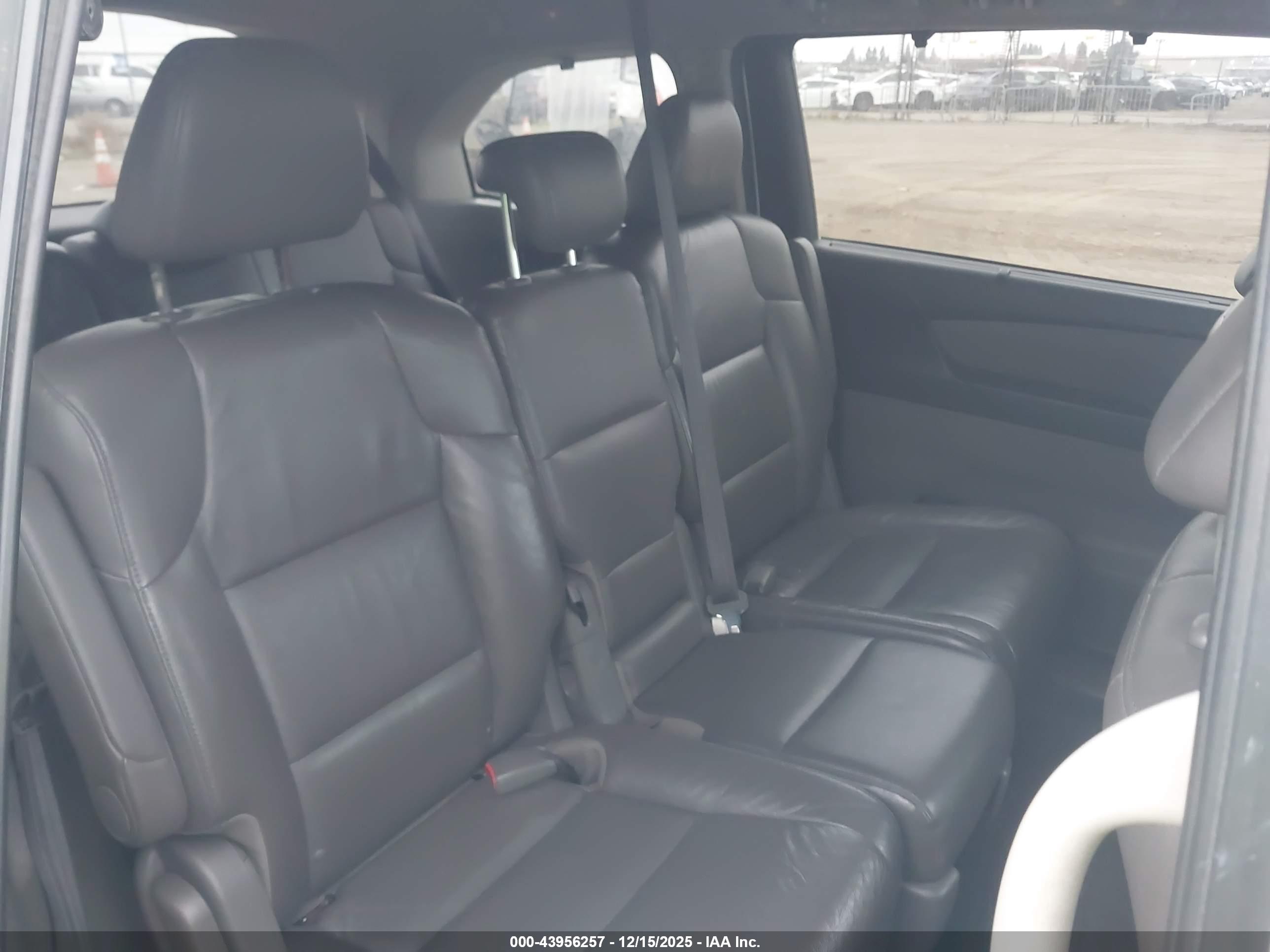 HONDA ODYSSEY image 8
