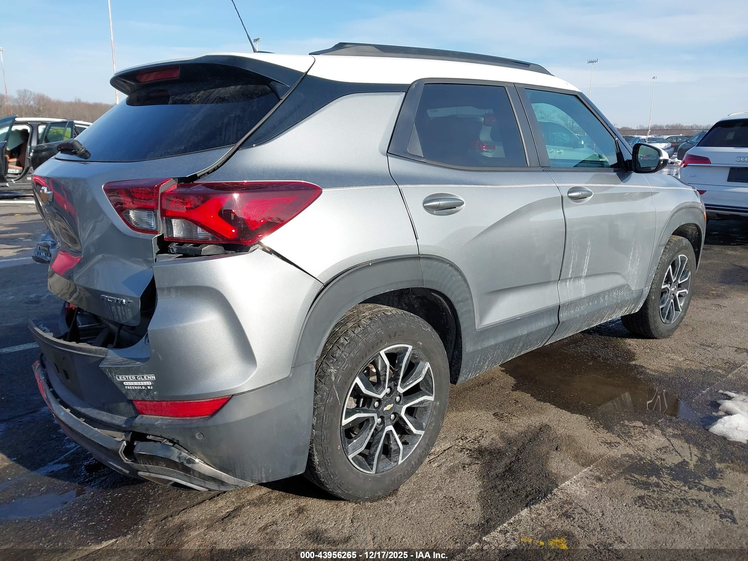 CHEVROLET TRAILBLAZER image 4