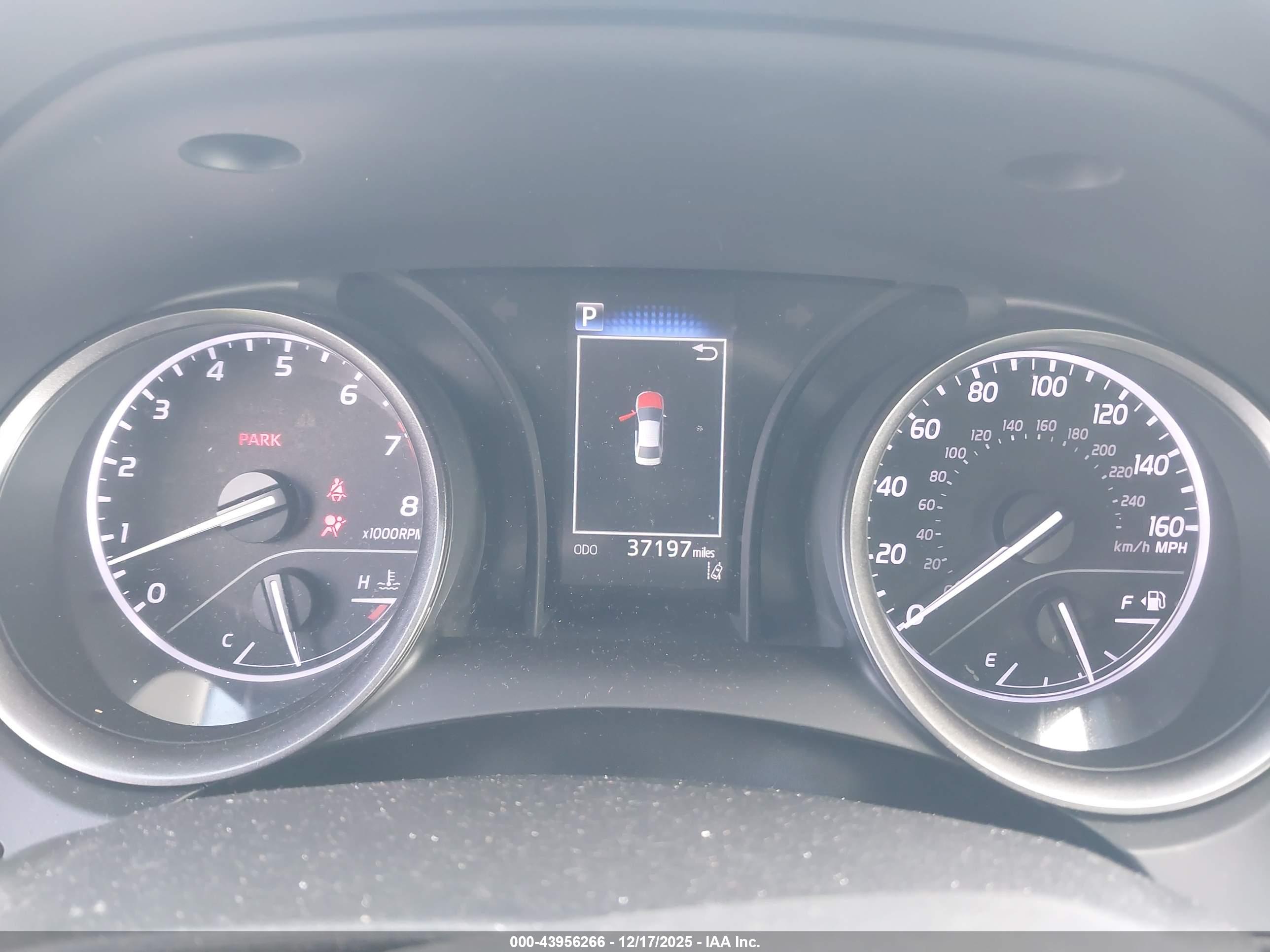 TOYOTA CAMRY image 7