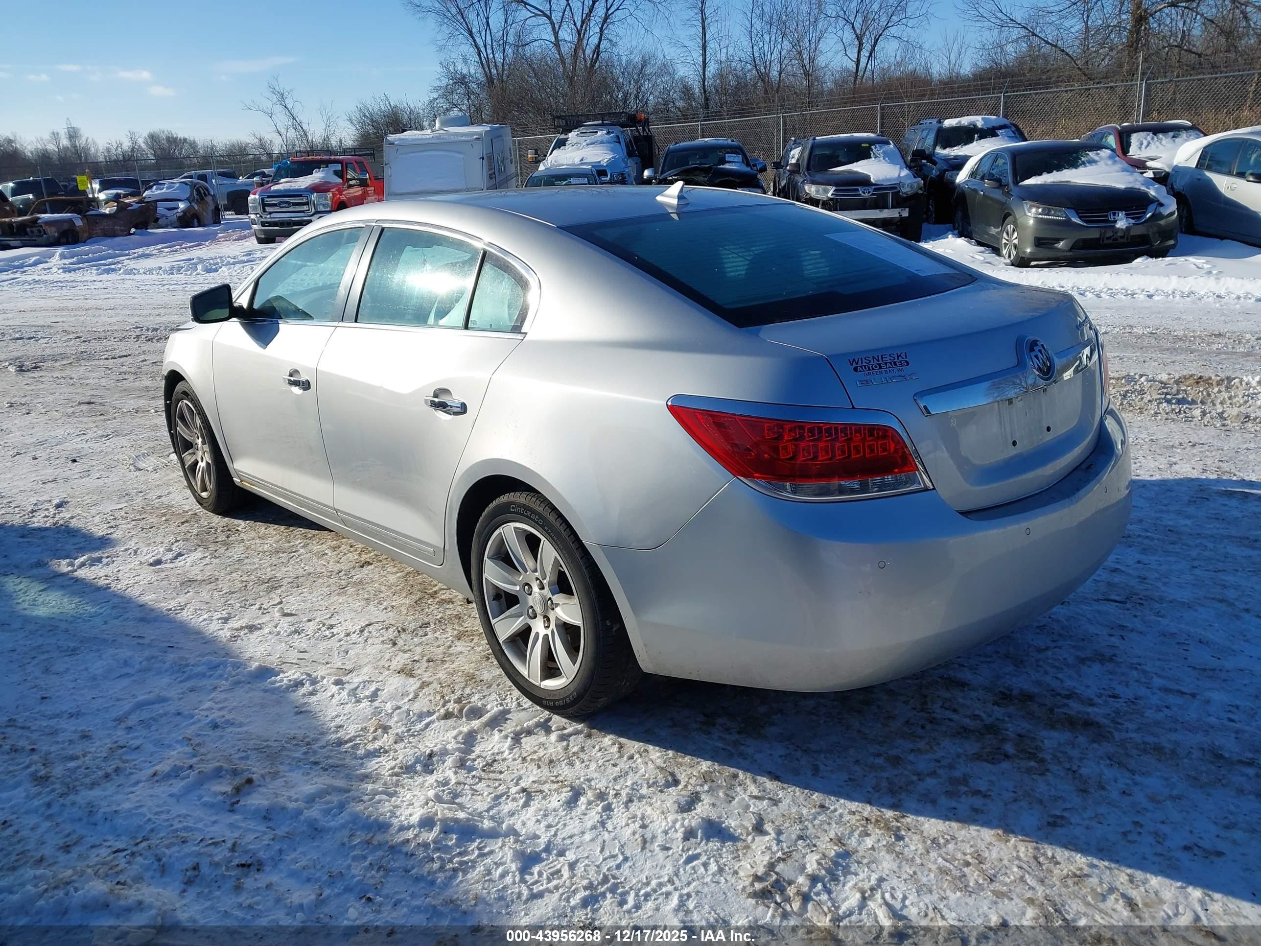 BUICK LACROSSE image 3