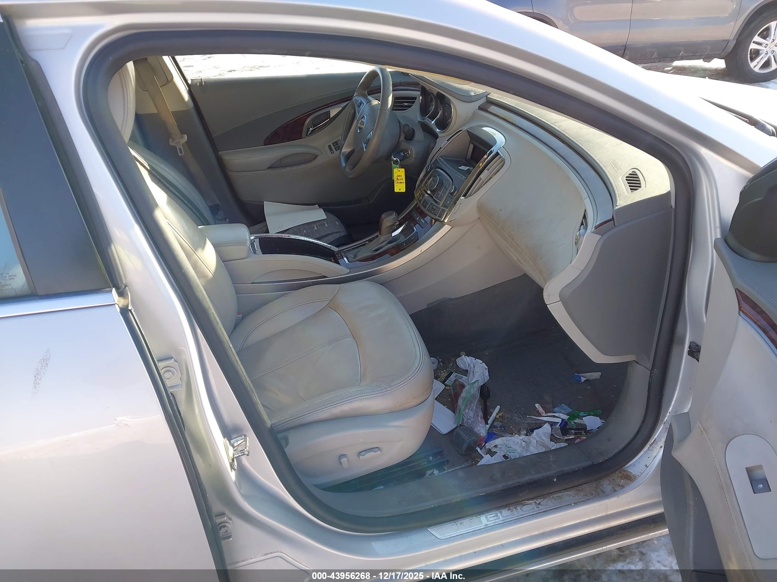 BUICK LACROSSE image 5