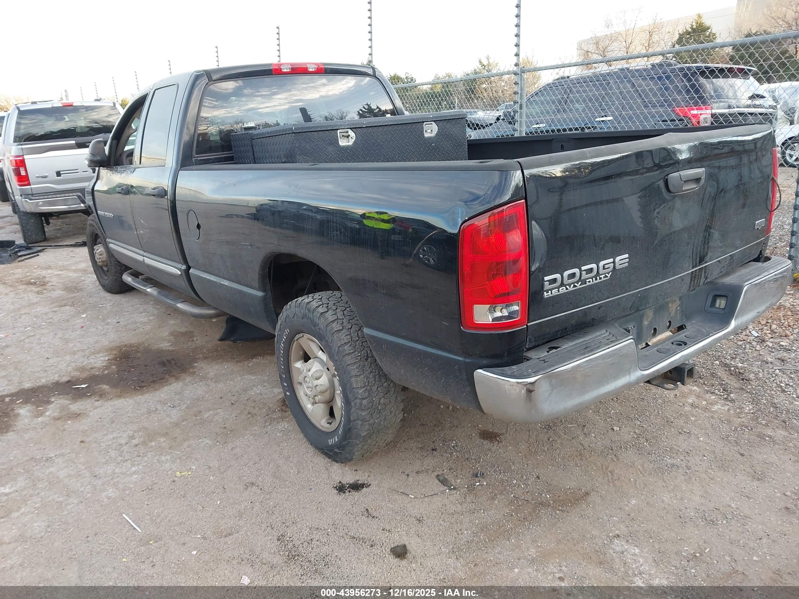 DODGE RAM image 3