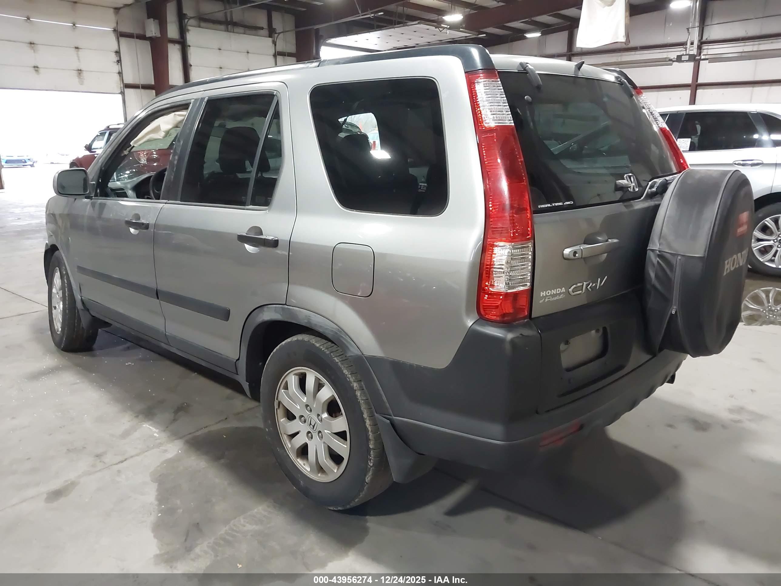 HONDA CR-V image 3