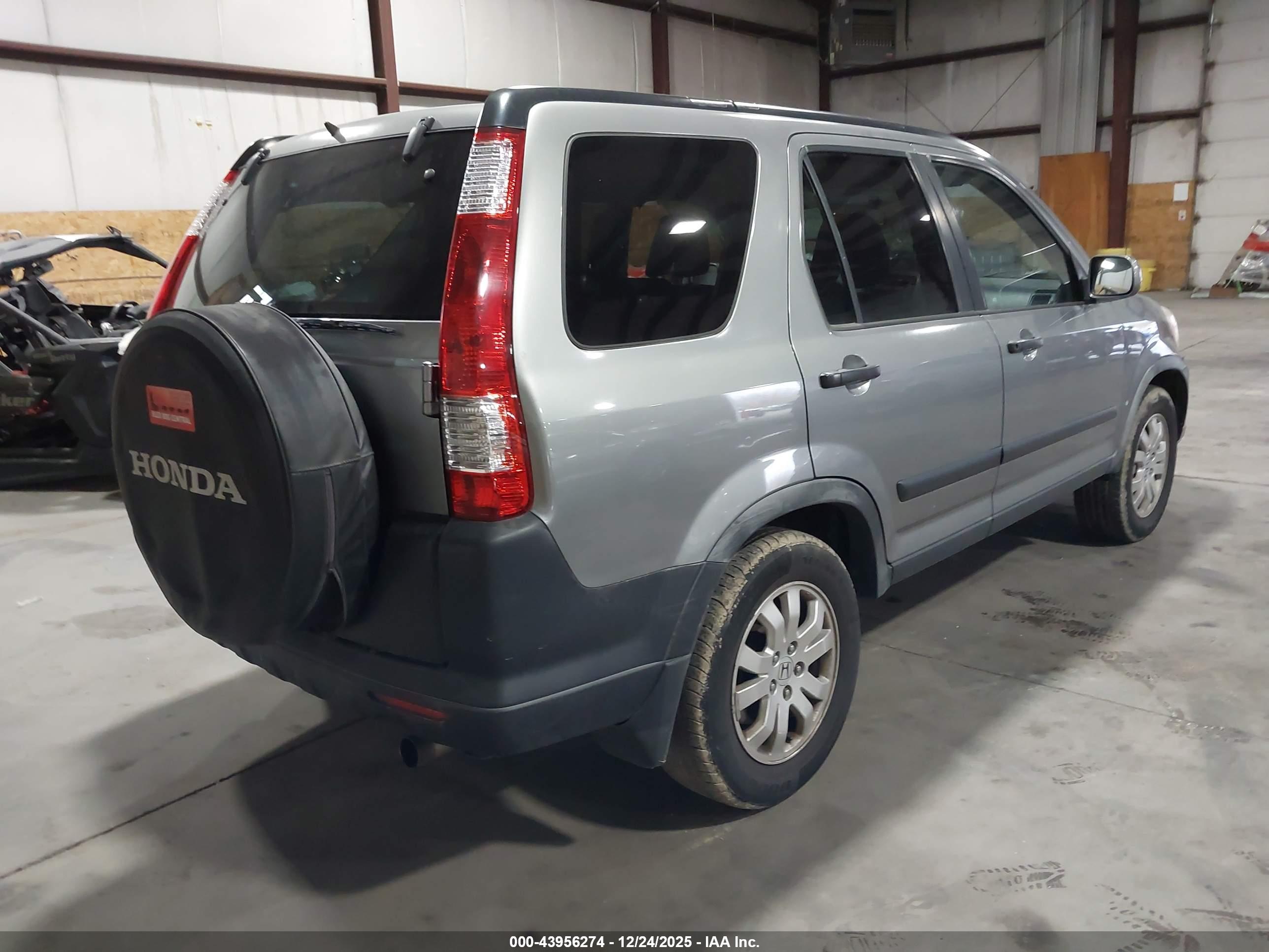 HONDA CR-V image 4
