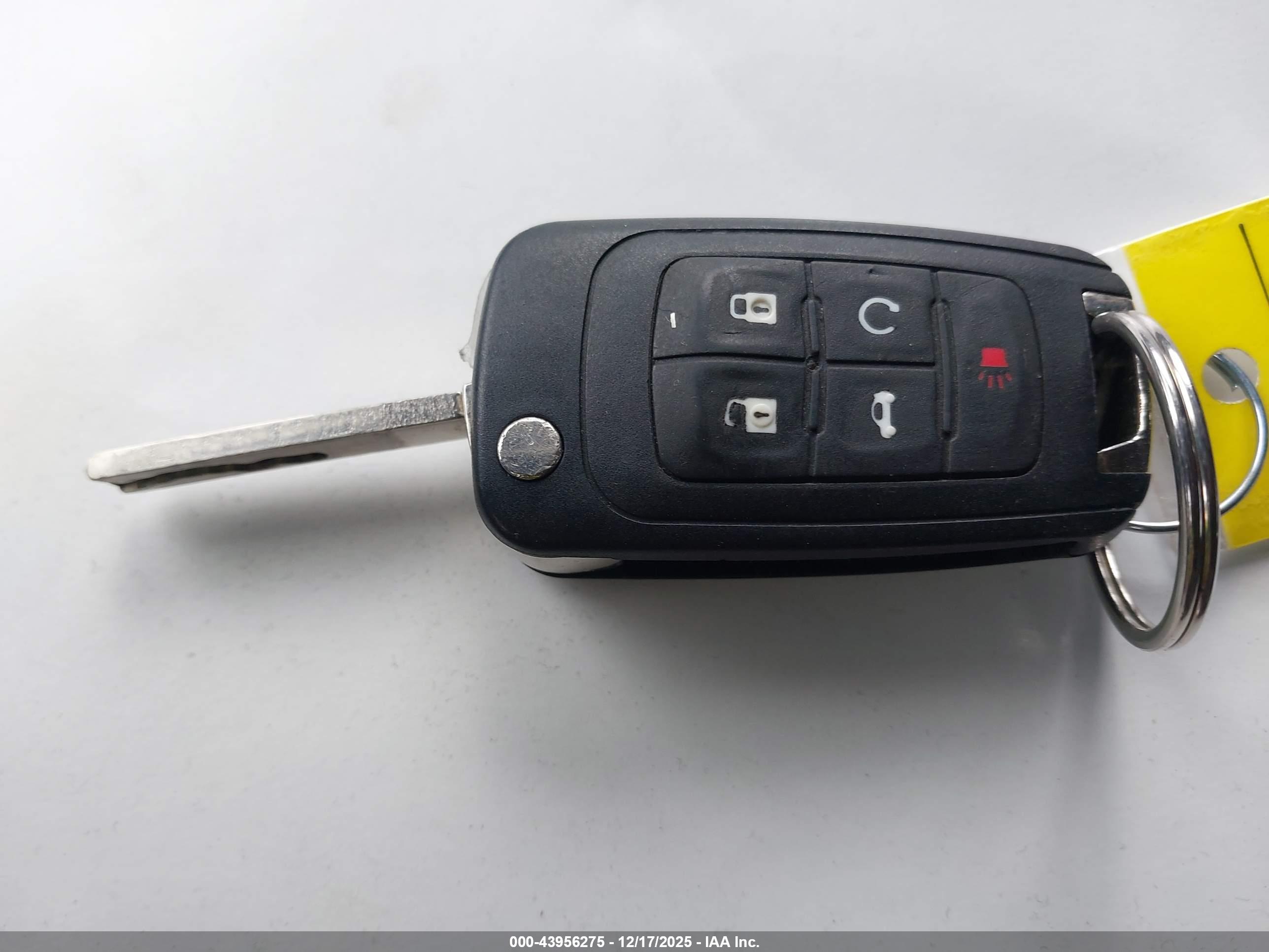 CHEVROLET EQUINOX image 11