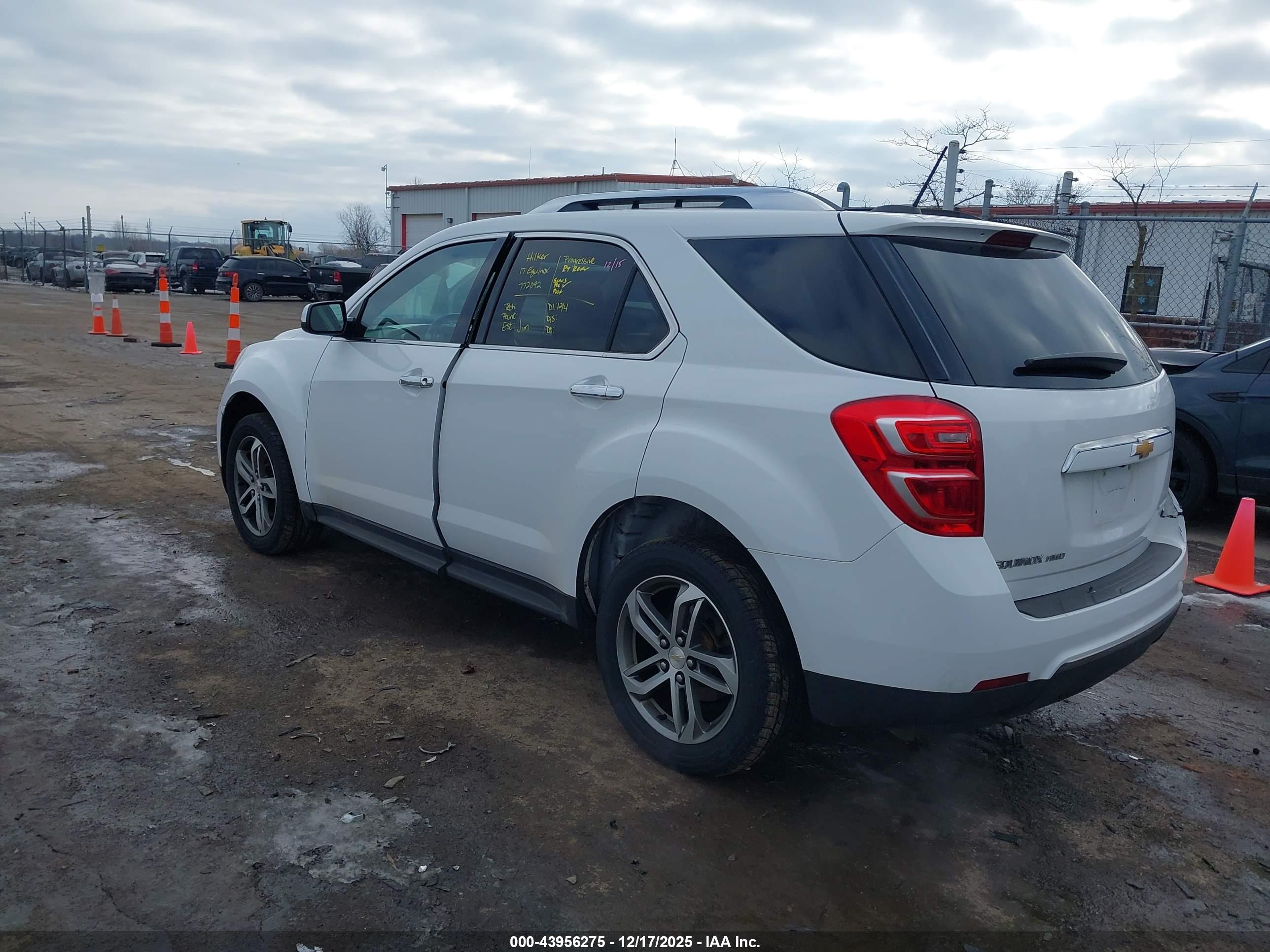 CHEVROLET EQUINOX image 3