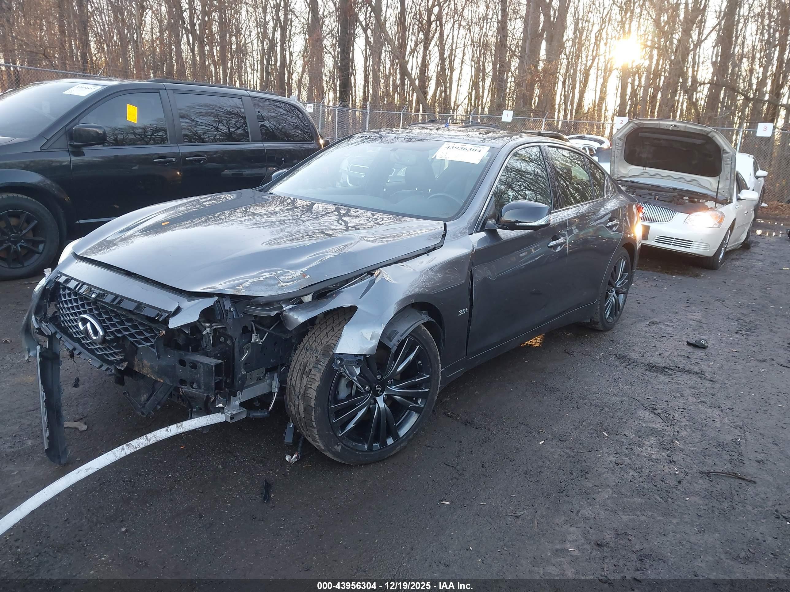 INFINITI Q50 image 2