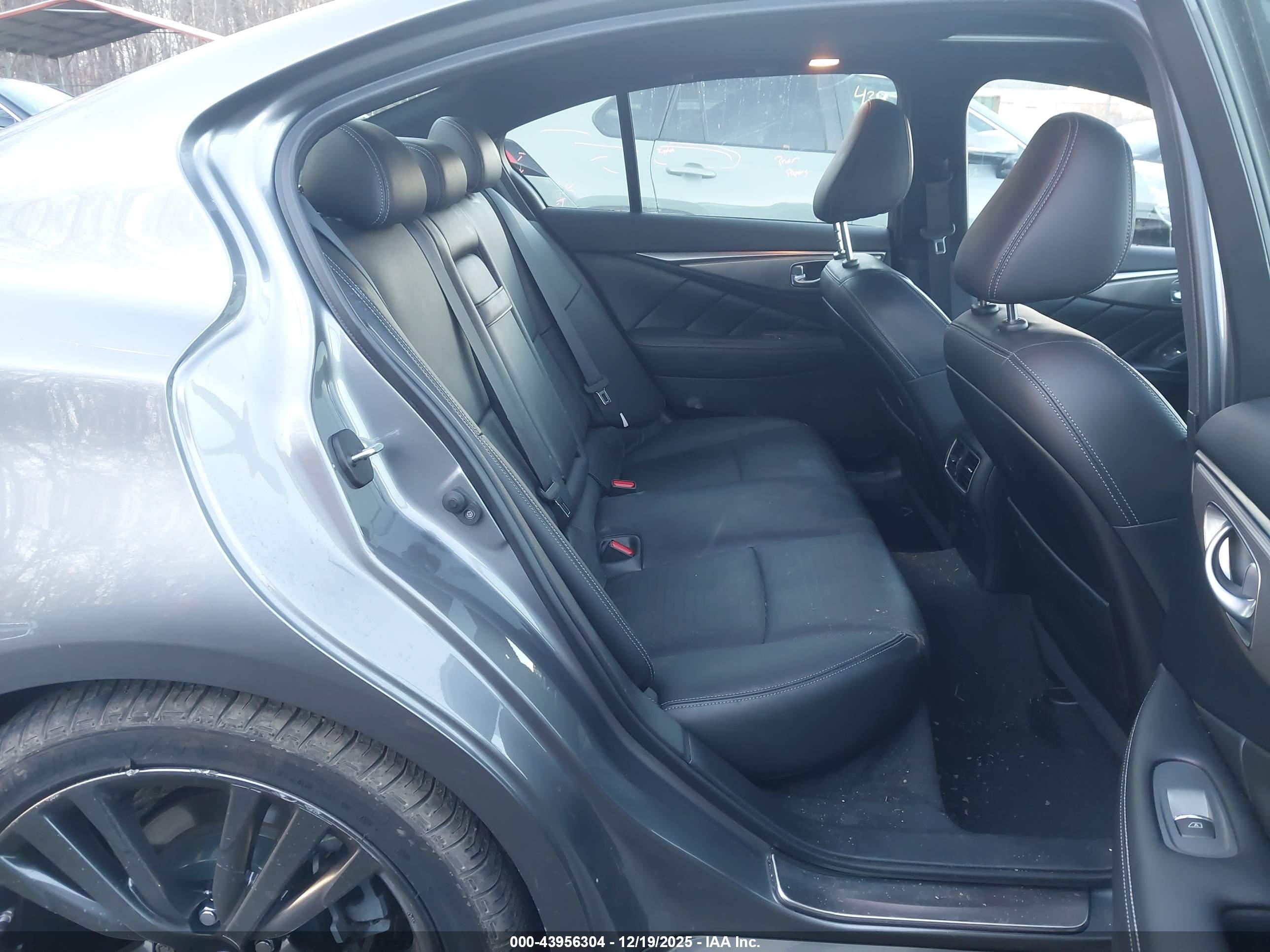 INFINITI Q50 image 8