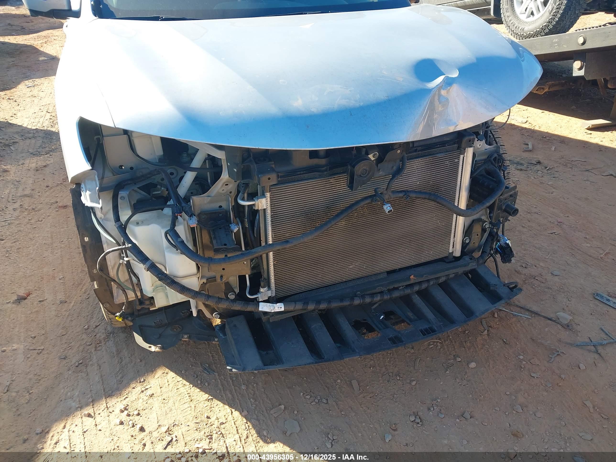 NISSAN ROGUE image 6