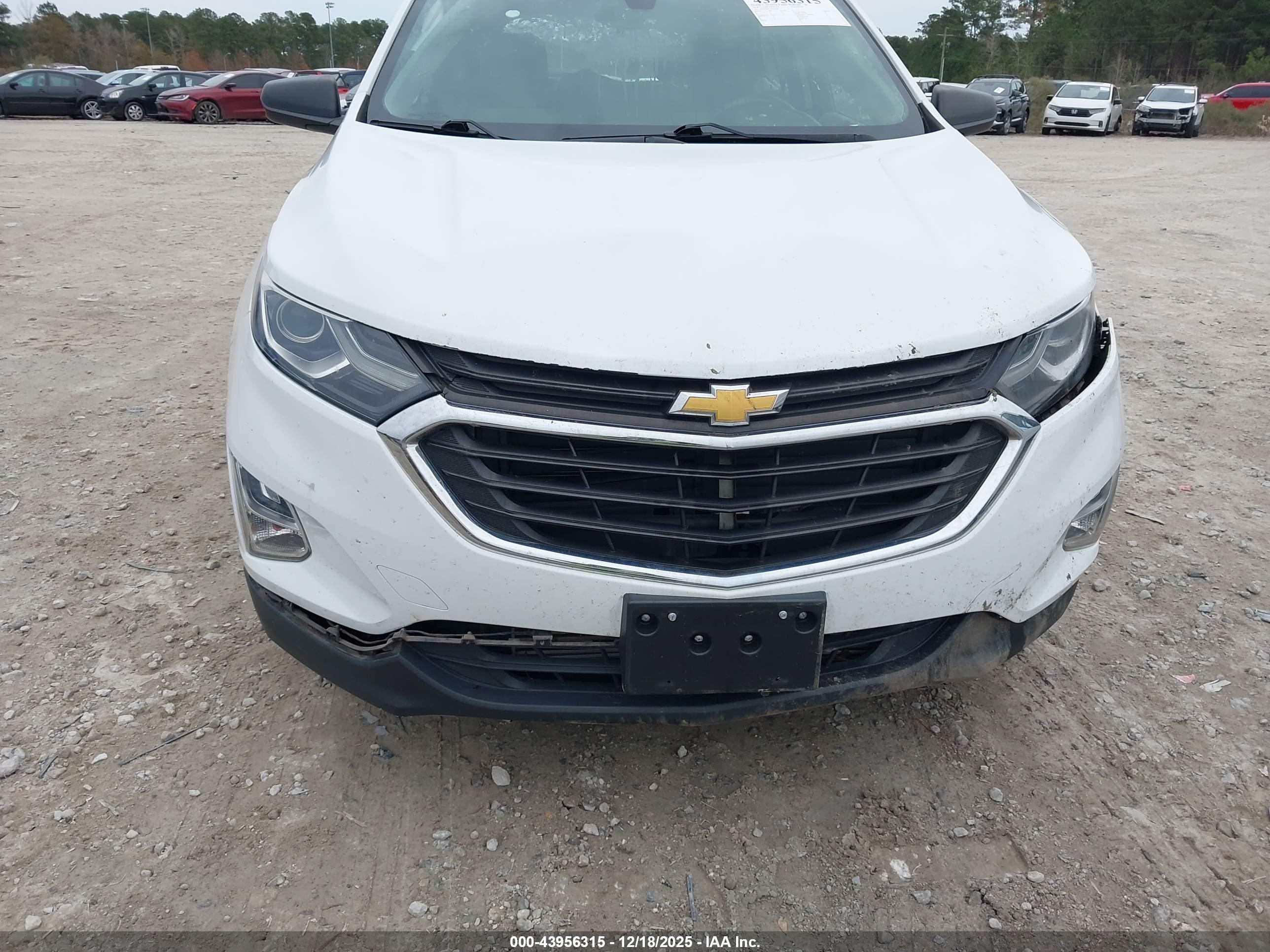 CHEVROLET EQUINOX image 6