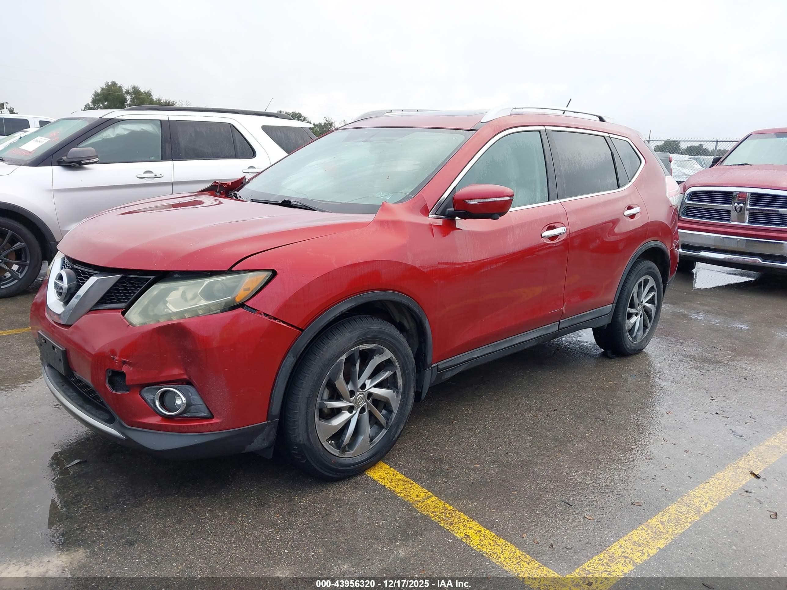 NISSAN ROGUE image 2
