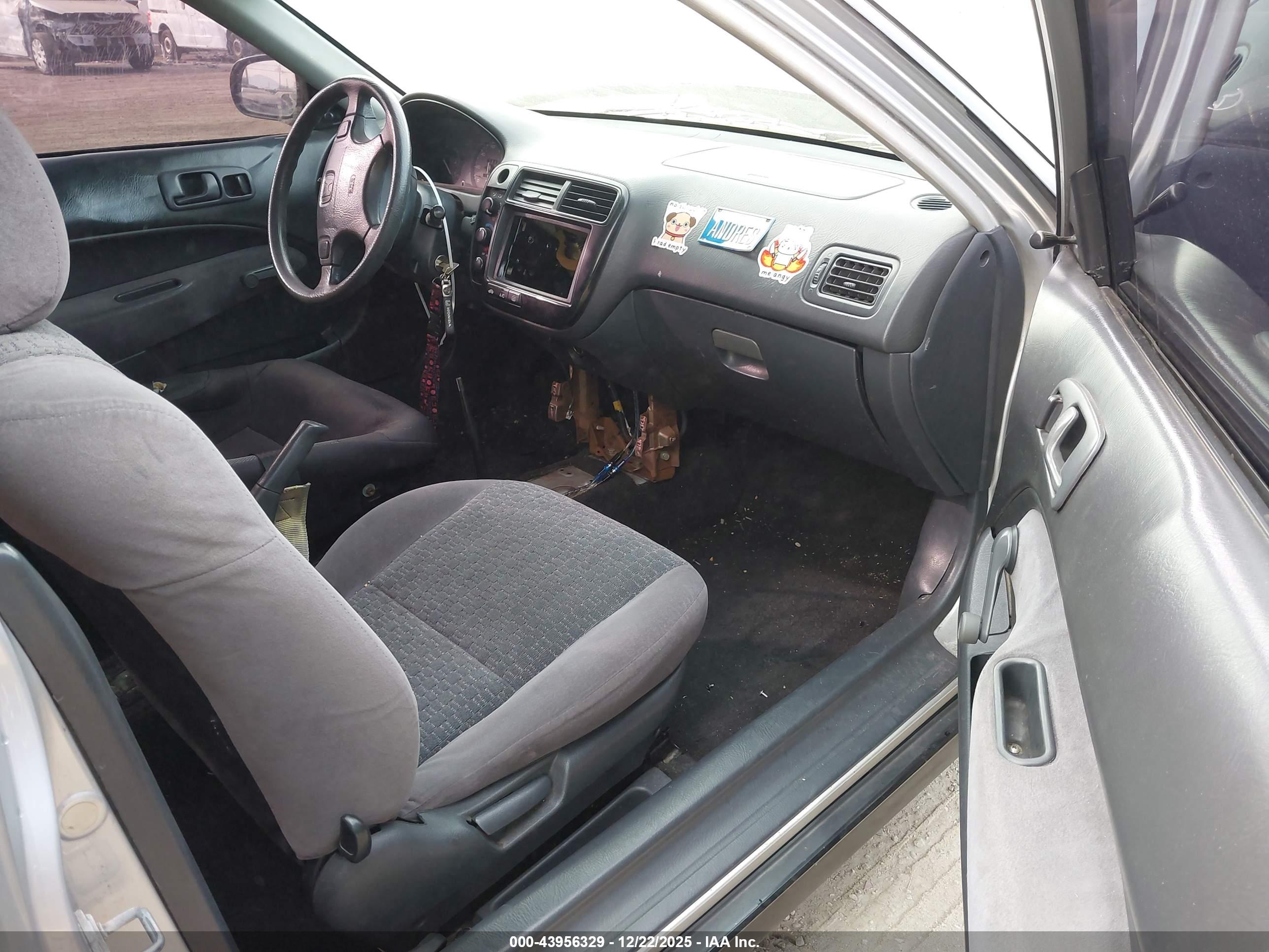 HONDA CIVIC image 5