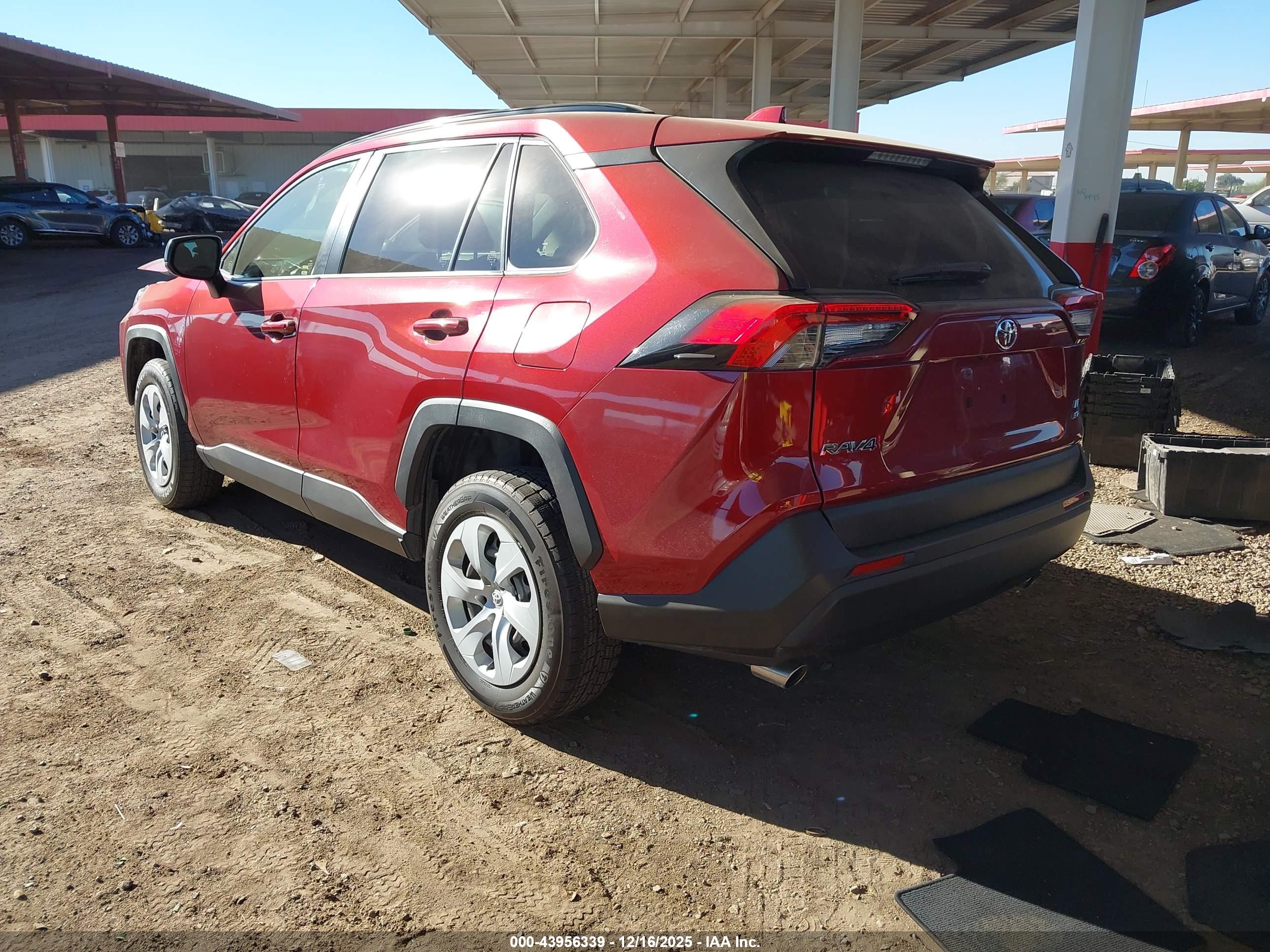 TOYOTA RAV4 image 3