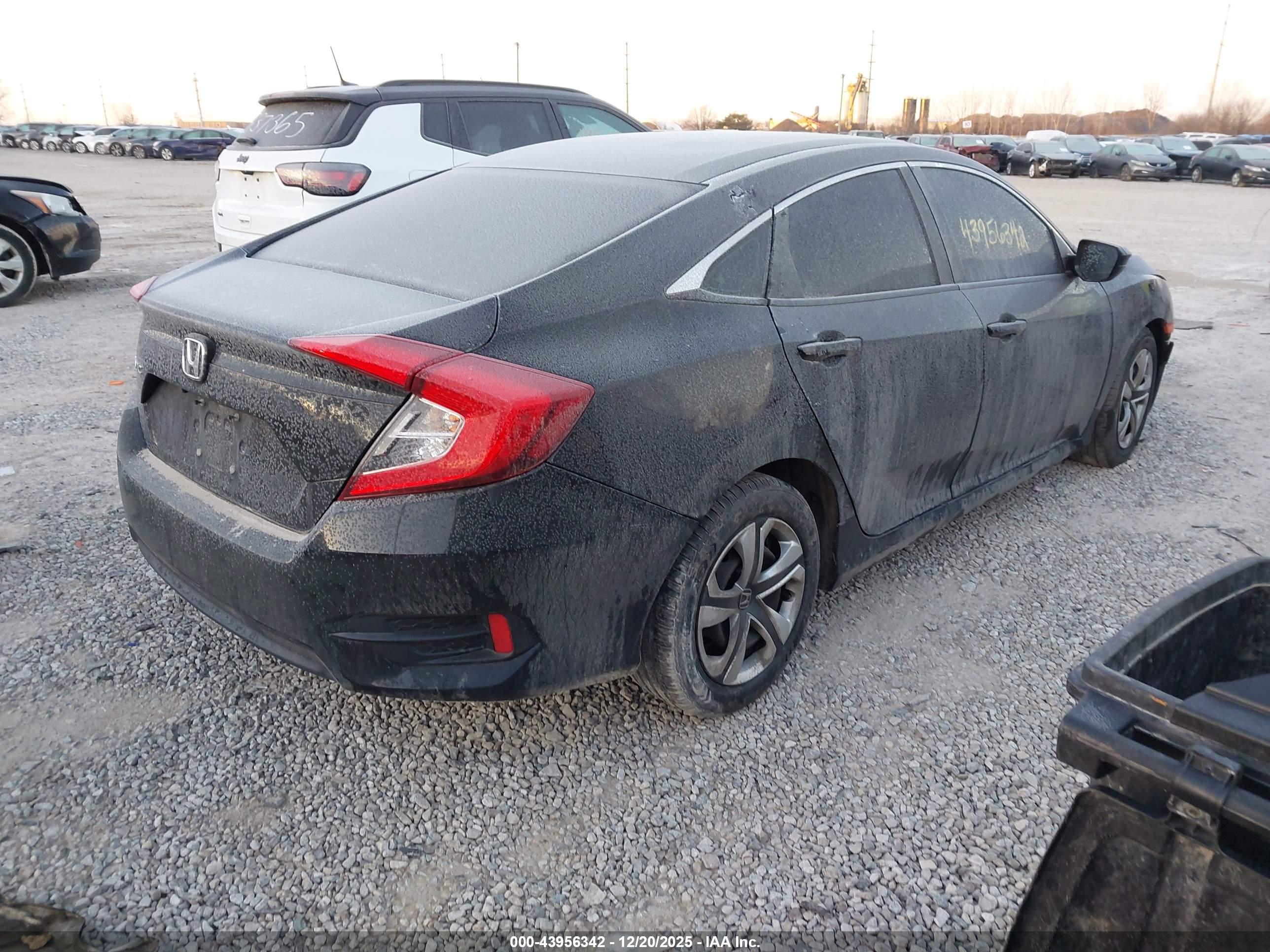 HONDA CIVIC image 4