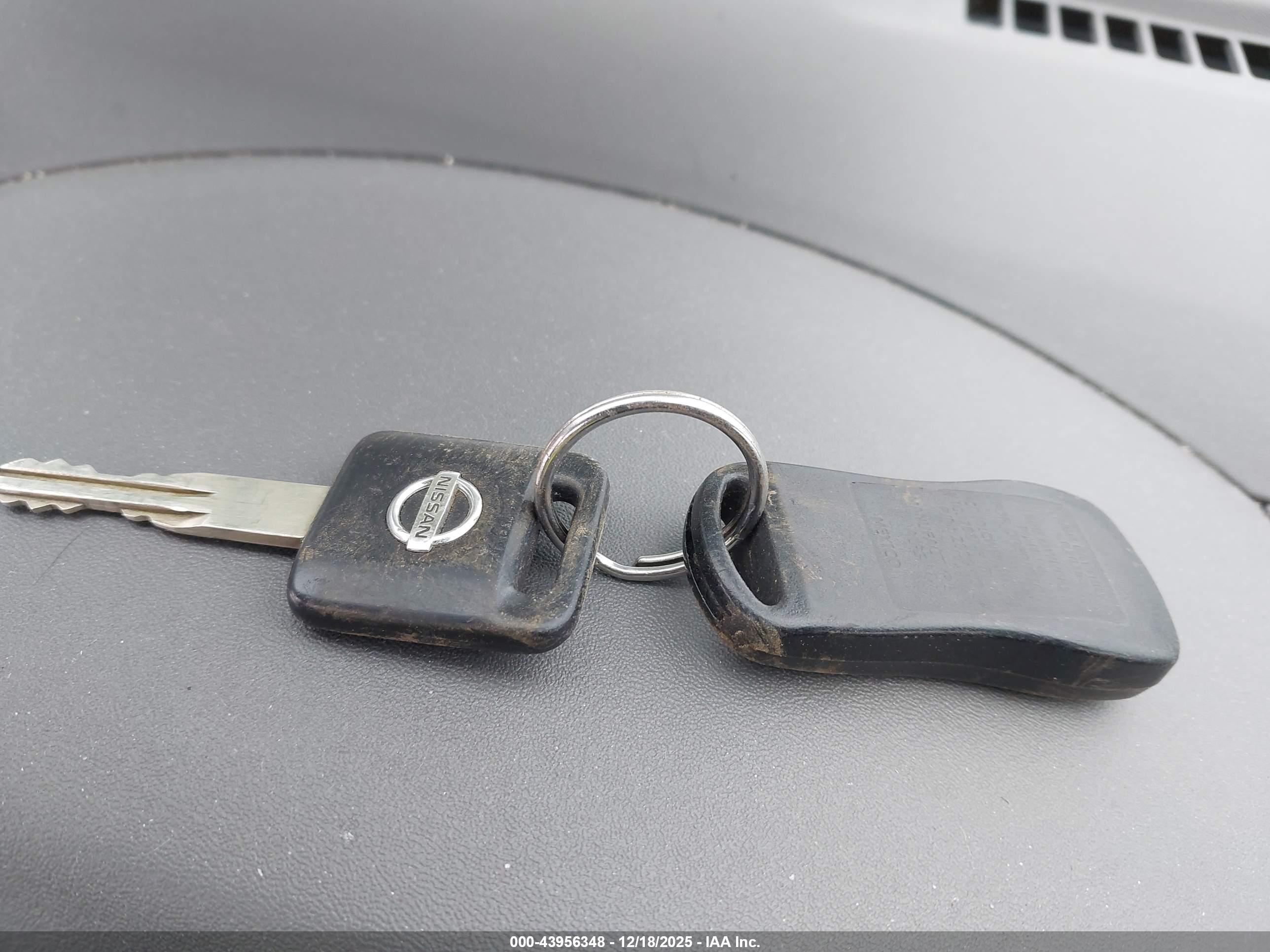 NISSAN FRONTIER image 11