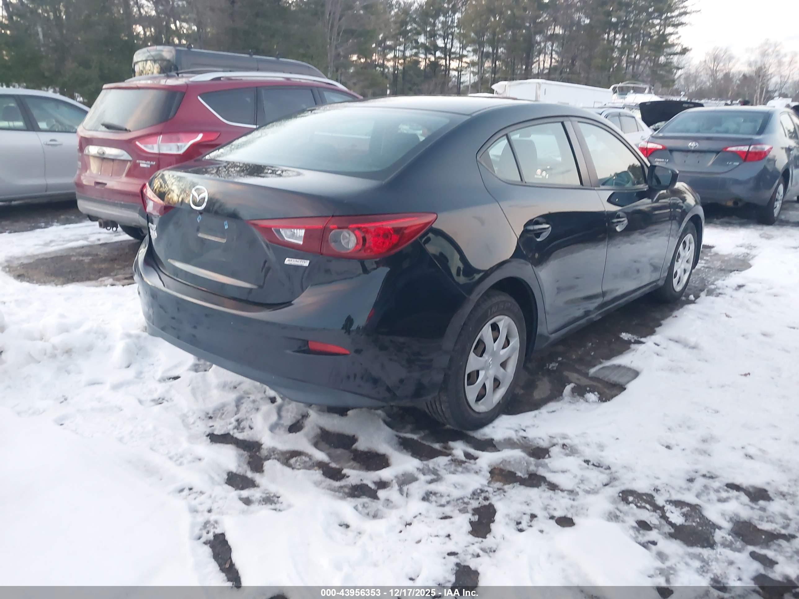 MAZDA MAZDA3 image 4