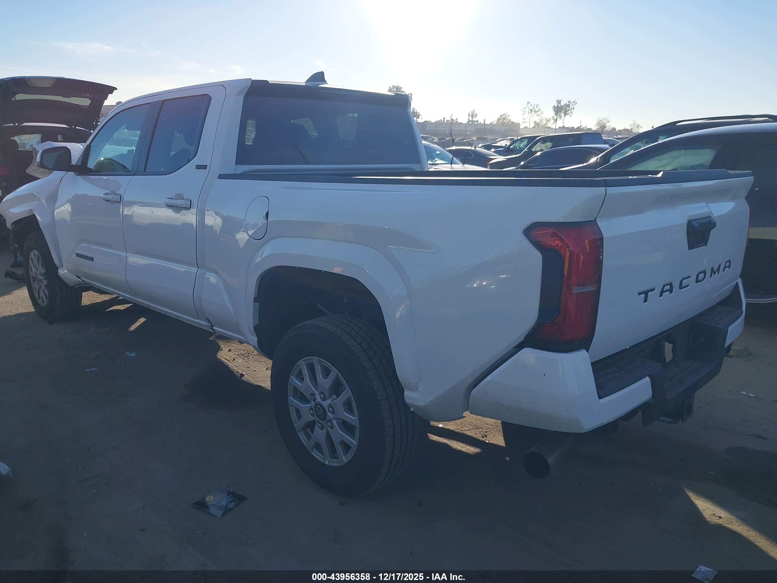 TOYOTA TACOMA image 3