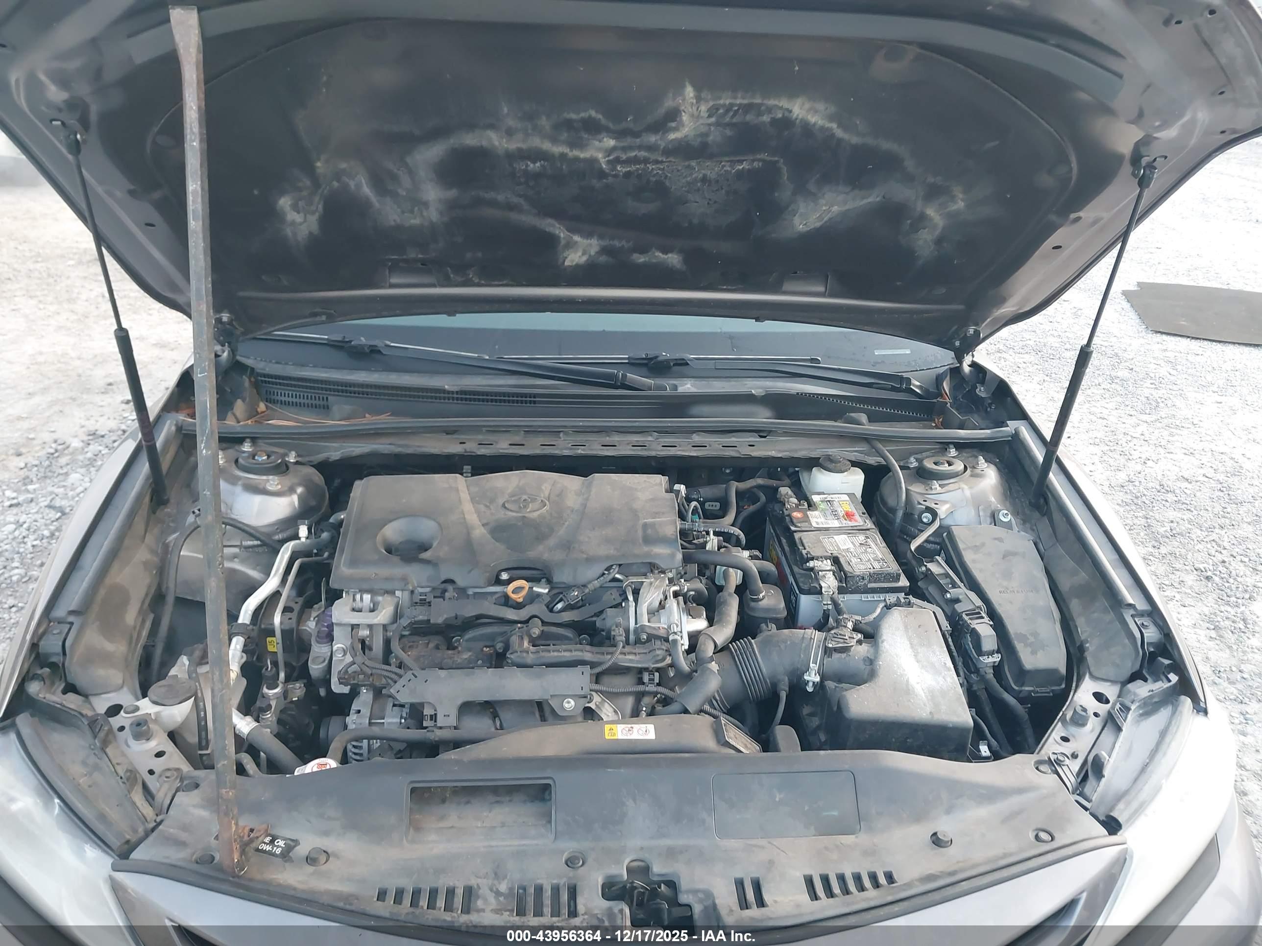 TOYOTA CAMRY image 10